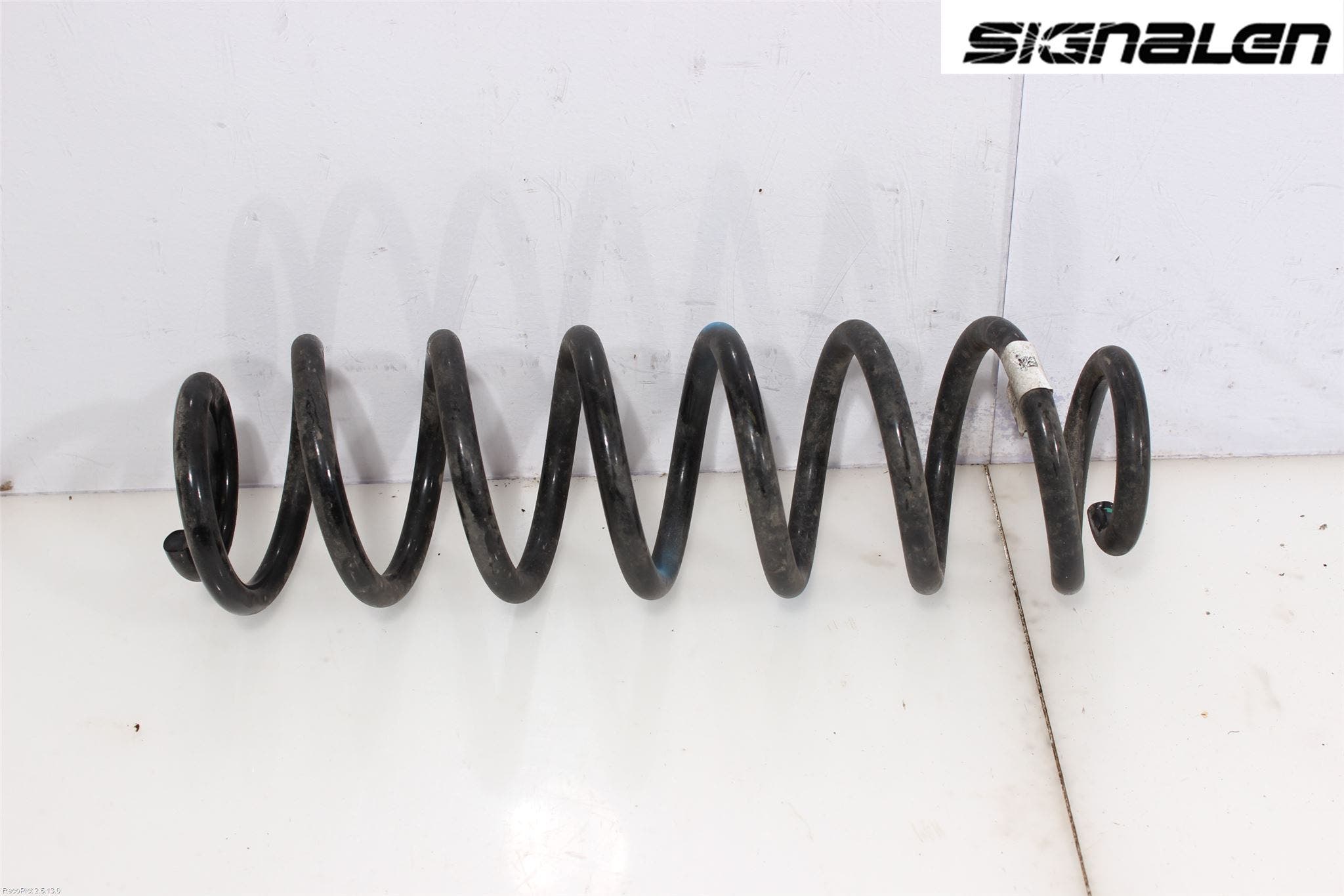 Volkswagen VW PASSAT 15-19 Fjäder Bak