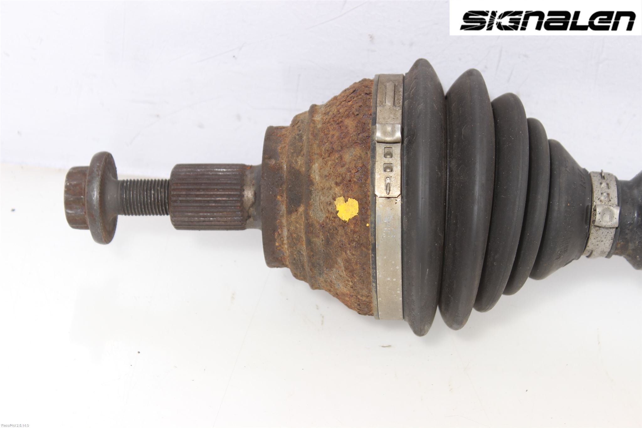 Volkswagen VW CADDY      04-10 Drivaxel Fram Höger