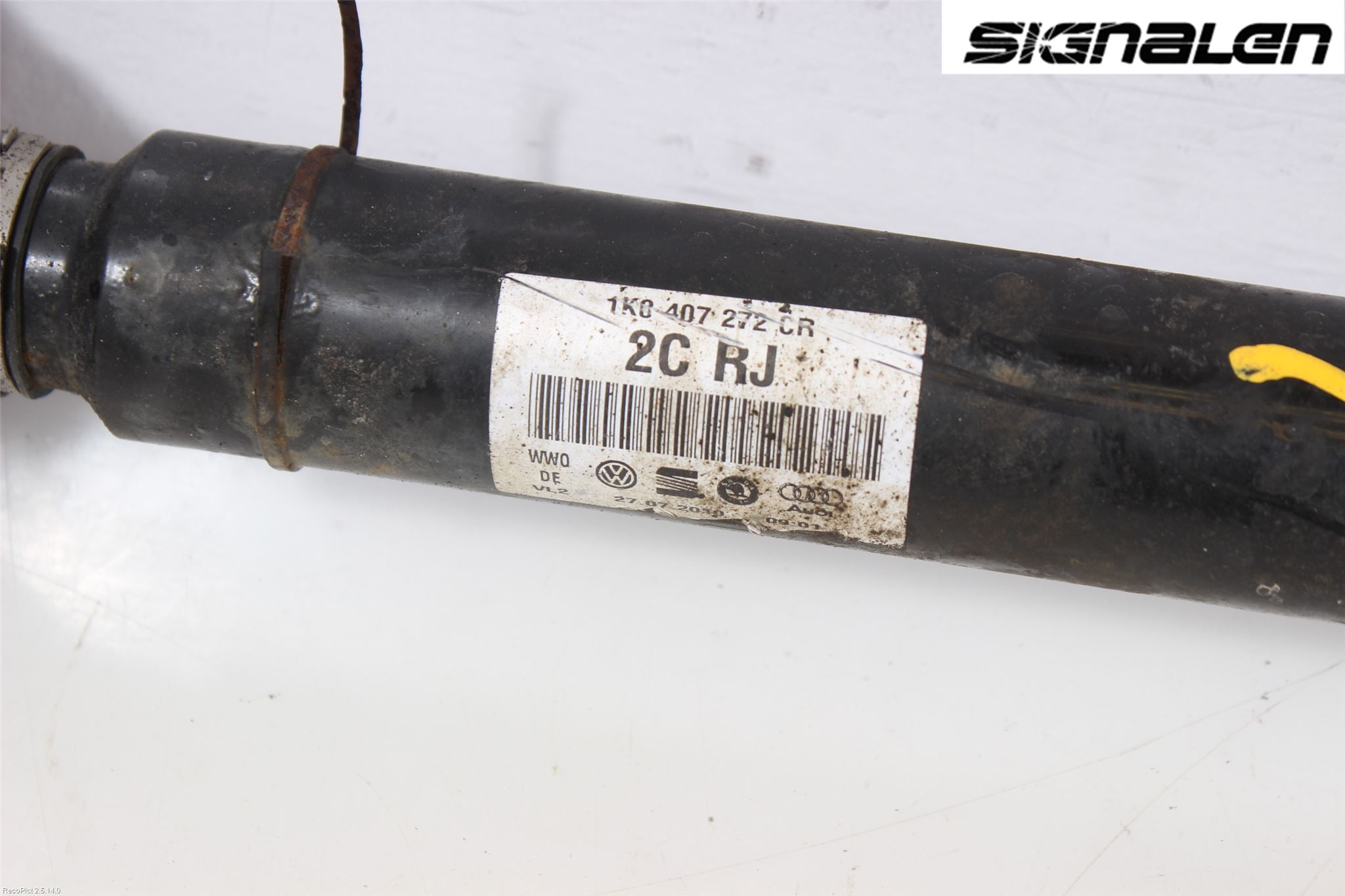 Volkswagen VW CADDY      04-10 Drivaxel Fram Höger