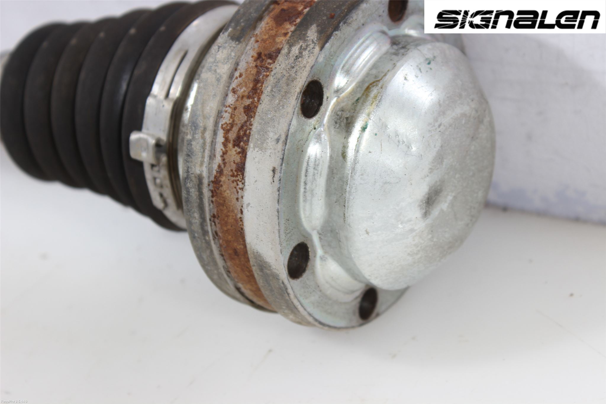 Volkswagen VW CADDY      04-10 Drivaxel Fram Vänster