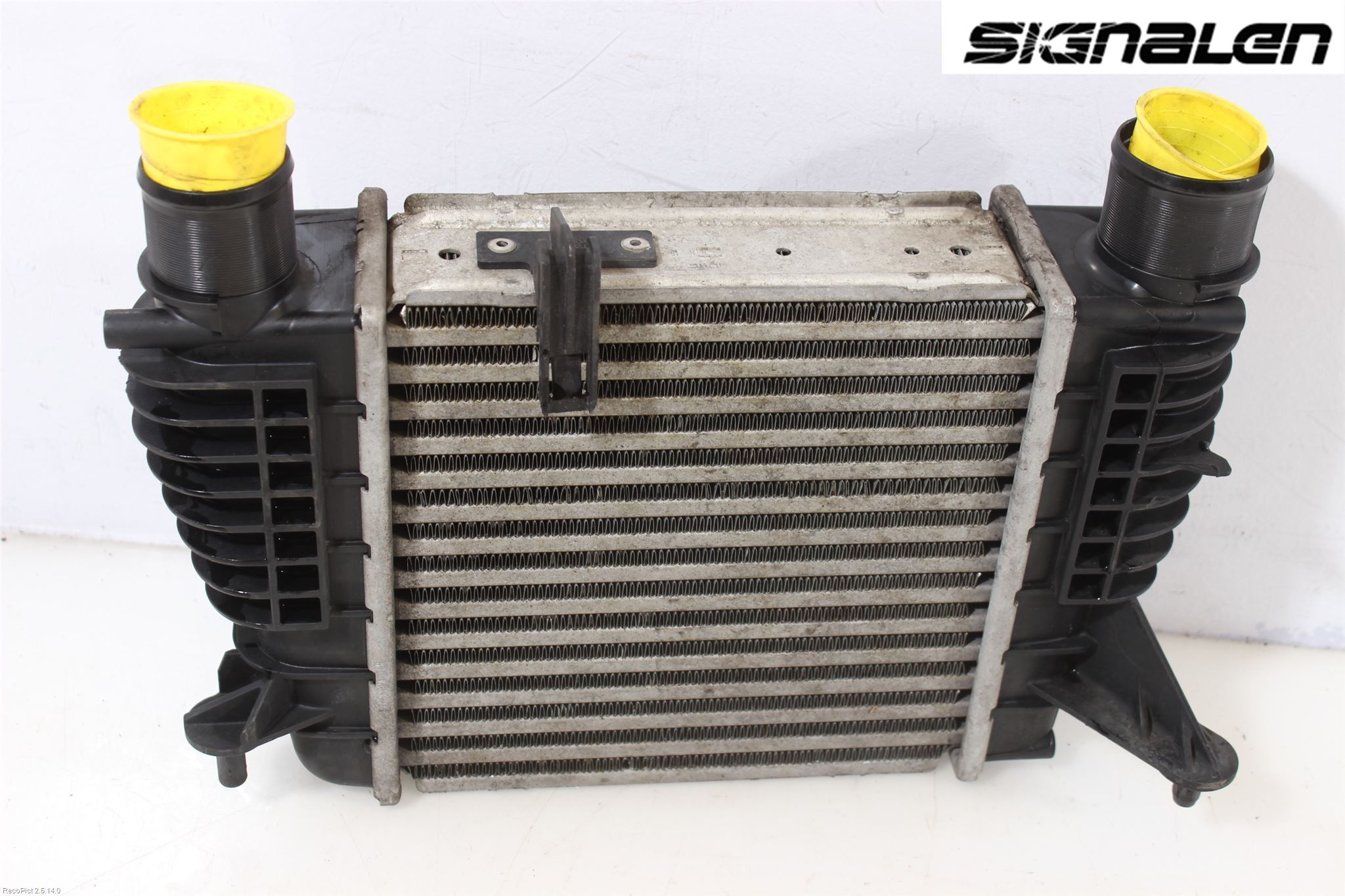 Renault CLIO III  06-09 Laddluft-Intercooler Kyl