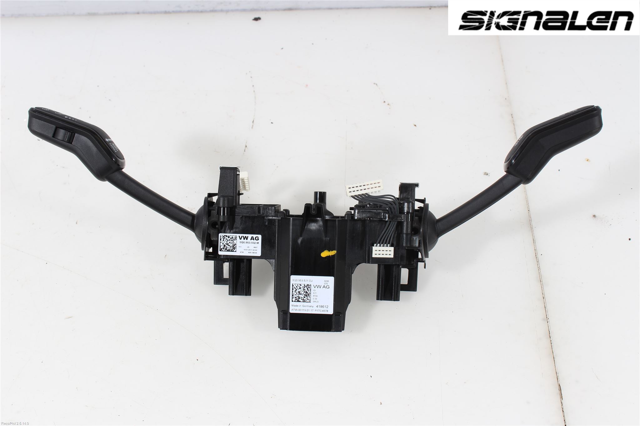 Volkswagen VW PASSAT 15-19 Spakcentral