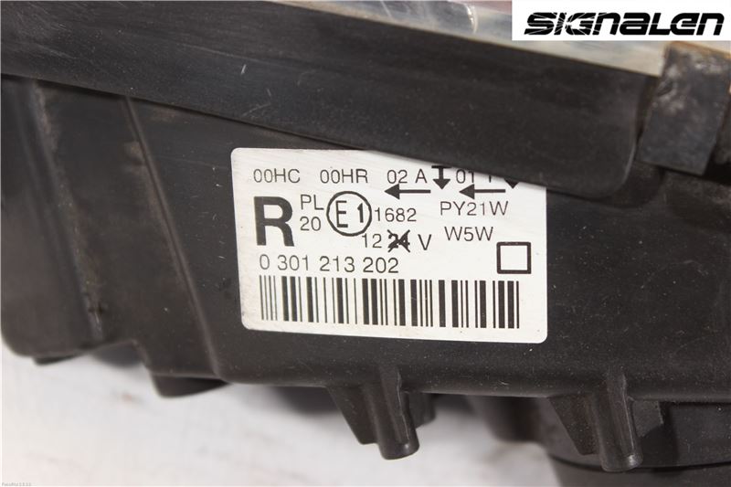 Peugeot 407 Strålkastare Höger