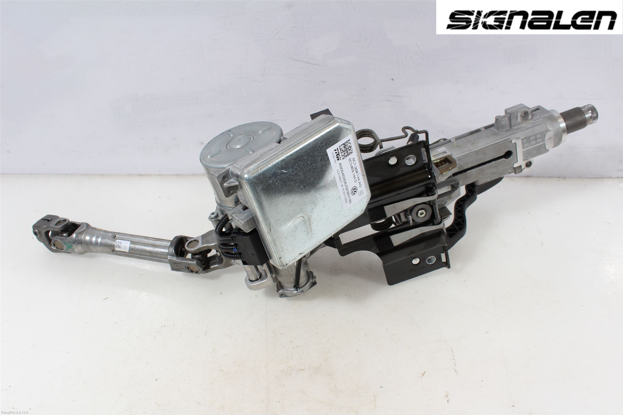Volkswagen VW POLO 10-17 Rattaxelagg Med Inb Servo
