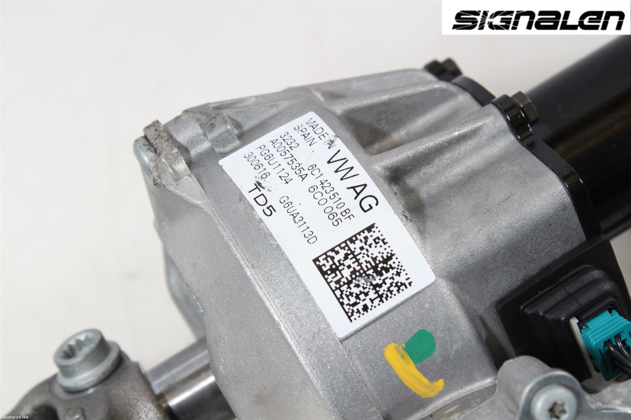 Volkswagen VW POLO 10-17 Rattaxelagg Med Inb Servo