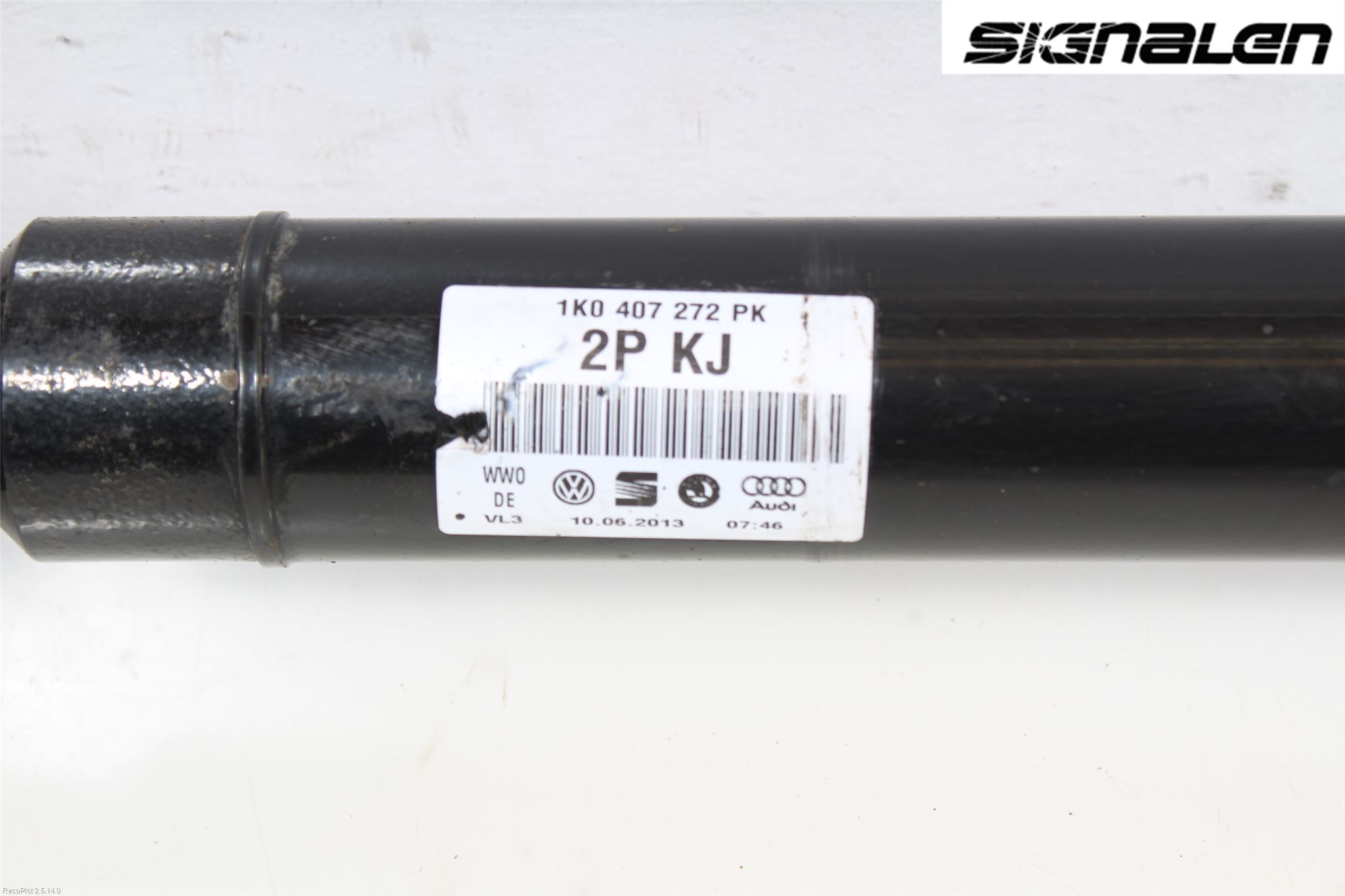 Volkswagen VW TOURAN 10-15 Drivaxel Fram Höger