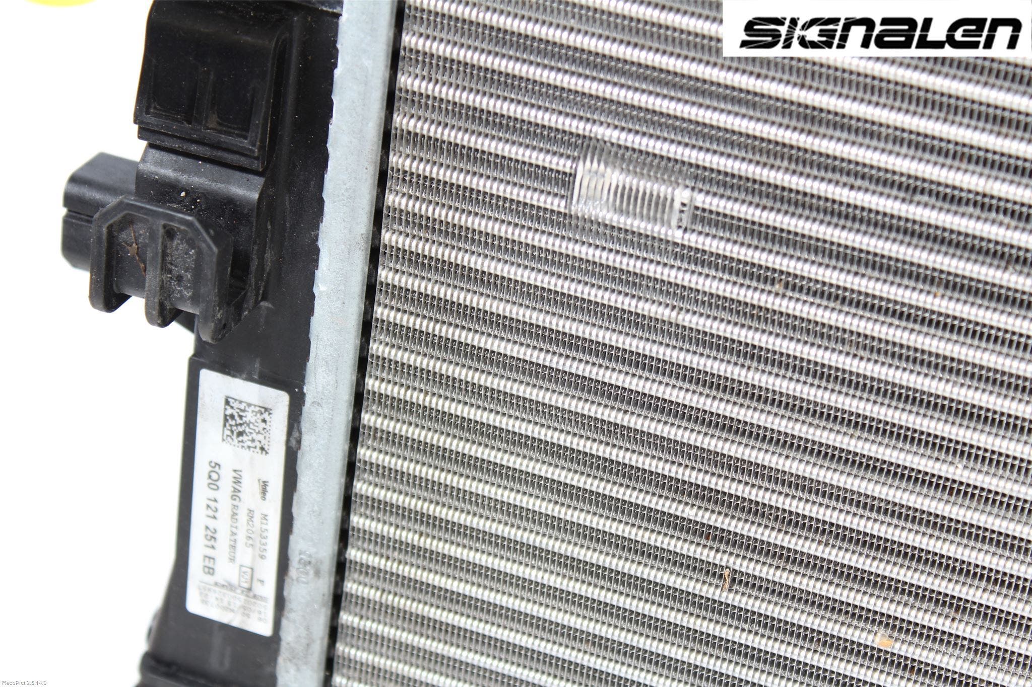 Volkswagen VW GOLF / E-GOLF VII 13-20 Kylare Aut