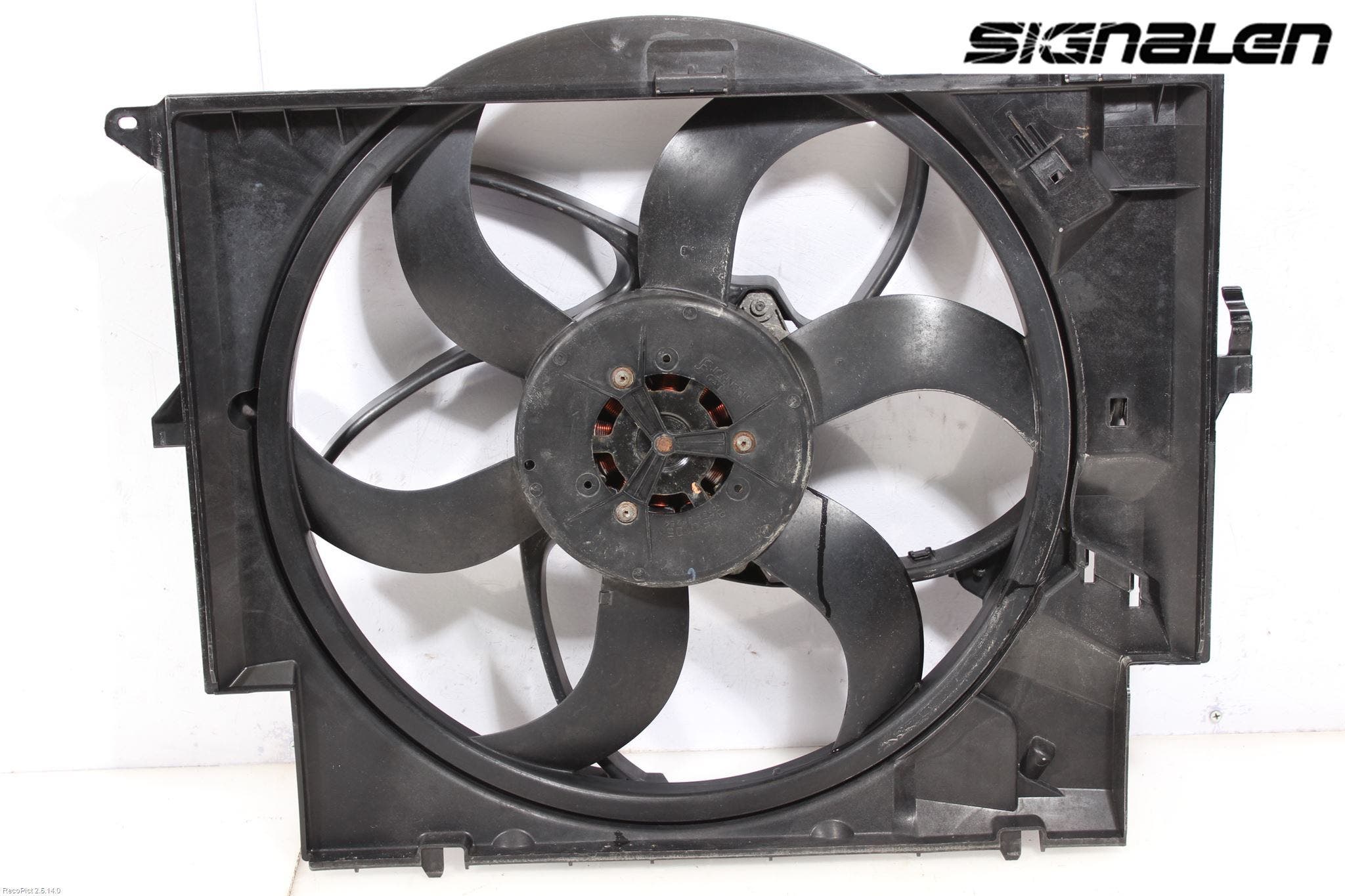 BMW 3 E90/91 SED/TOU 05-12 Kylfläkt El