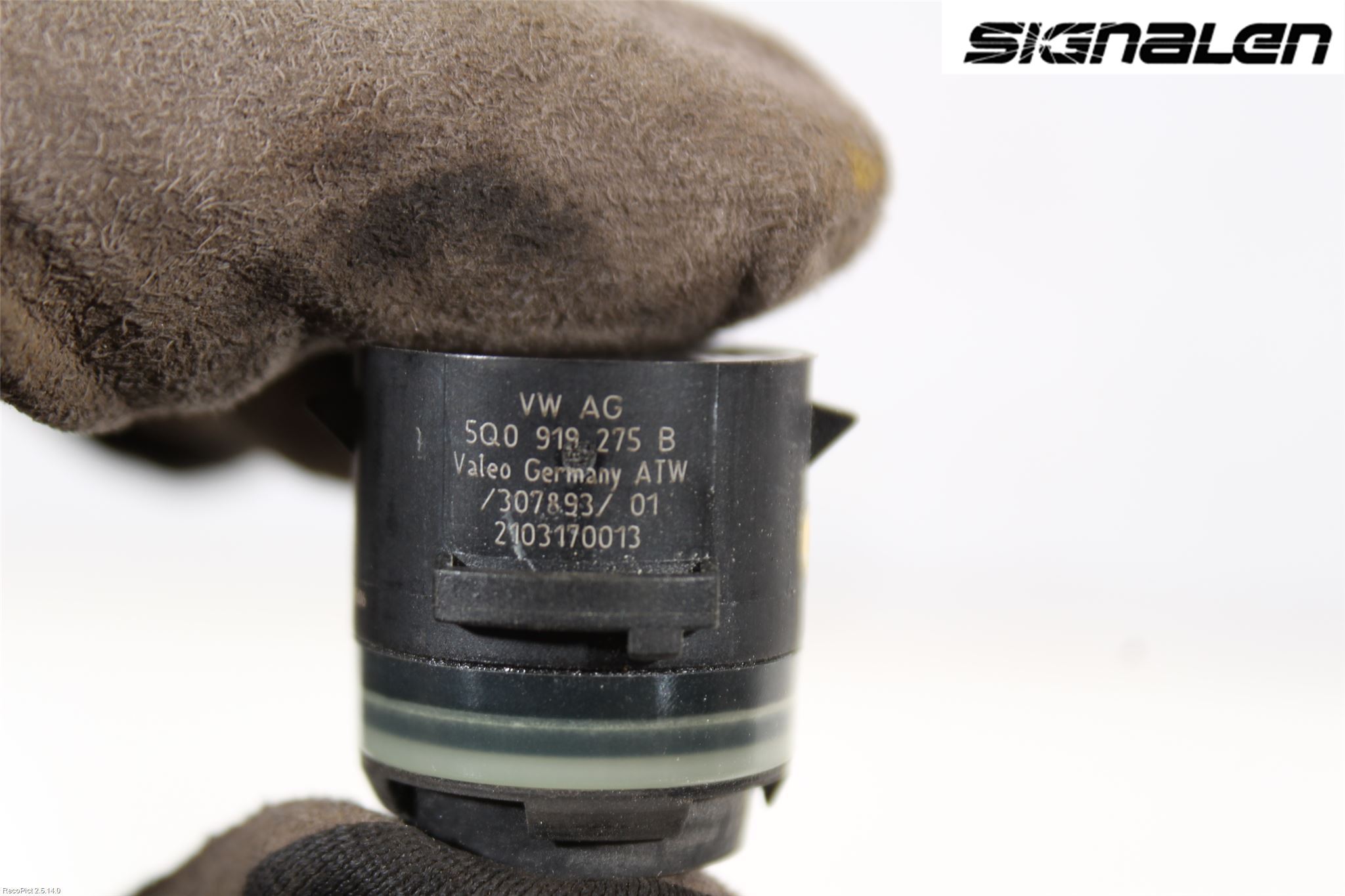 Audi A4/S4 B9 16-19 Parkeringshjälp Backsensor