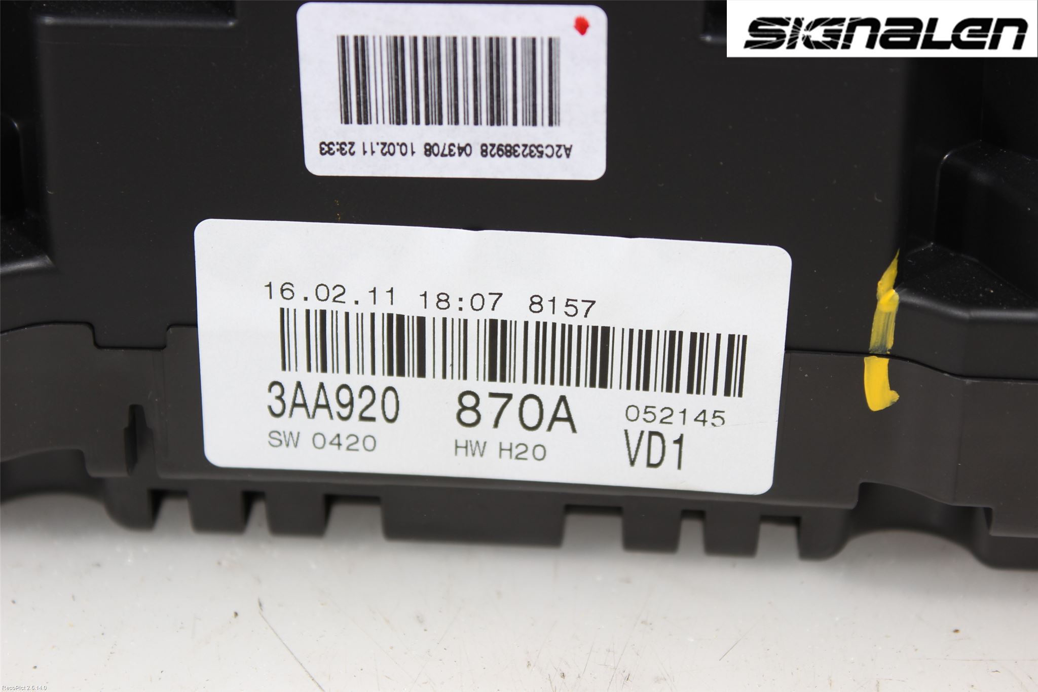 Volkswagen VW PASSAT 11-14 Instrument Komb