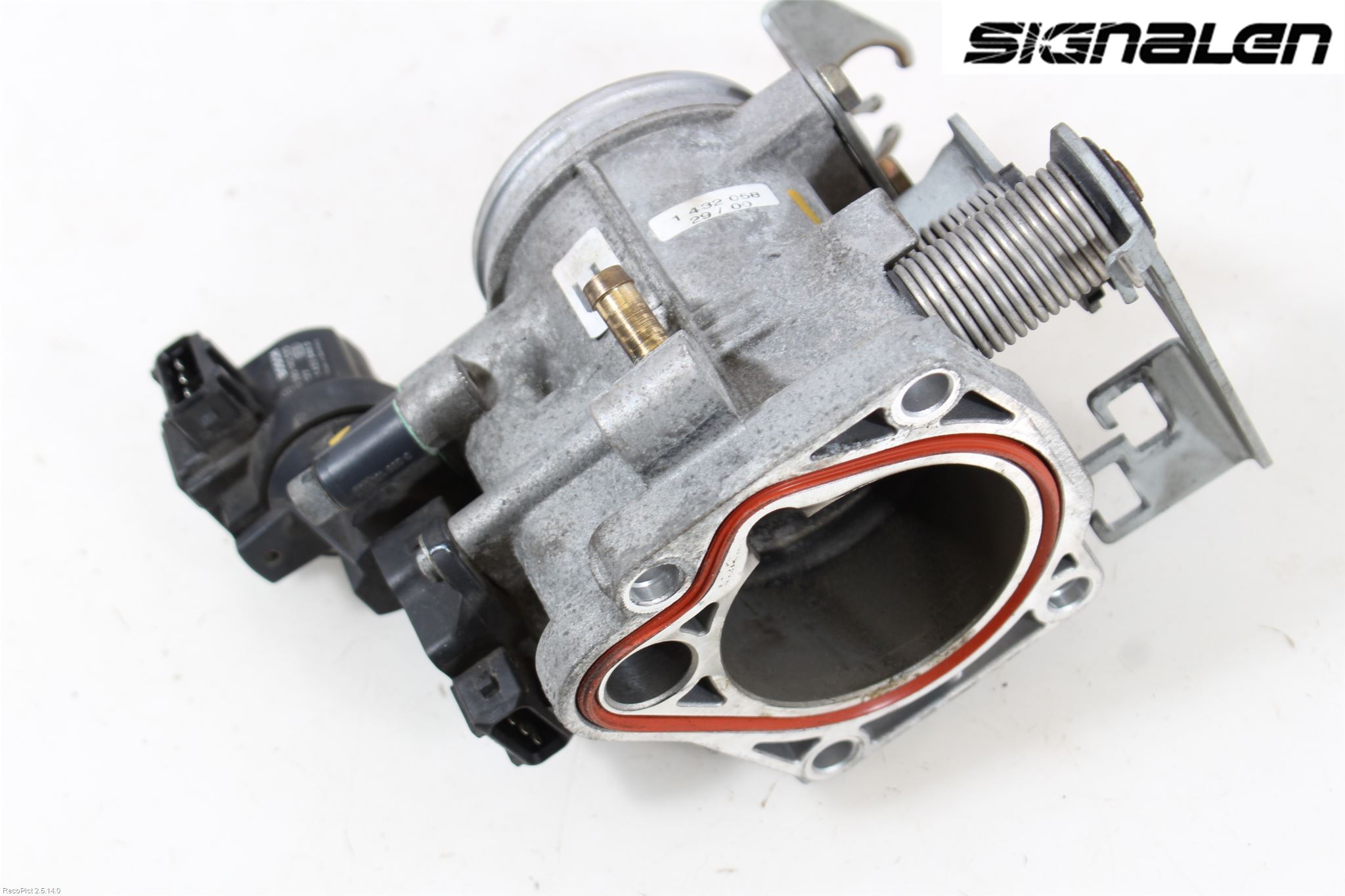 BMW 3 E46      98-05 Injspjällhus