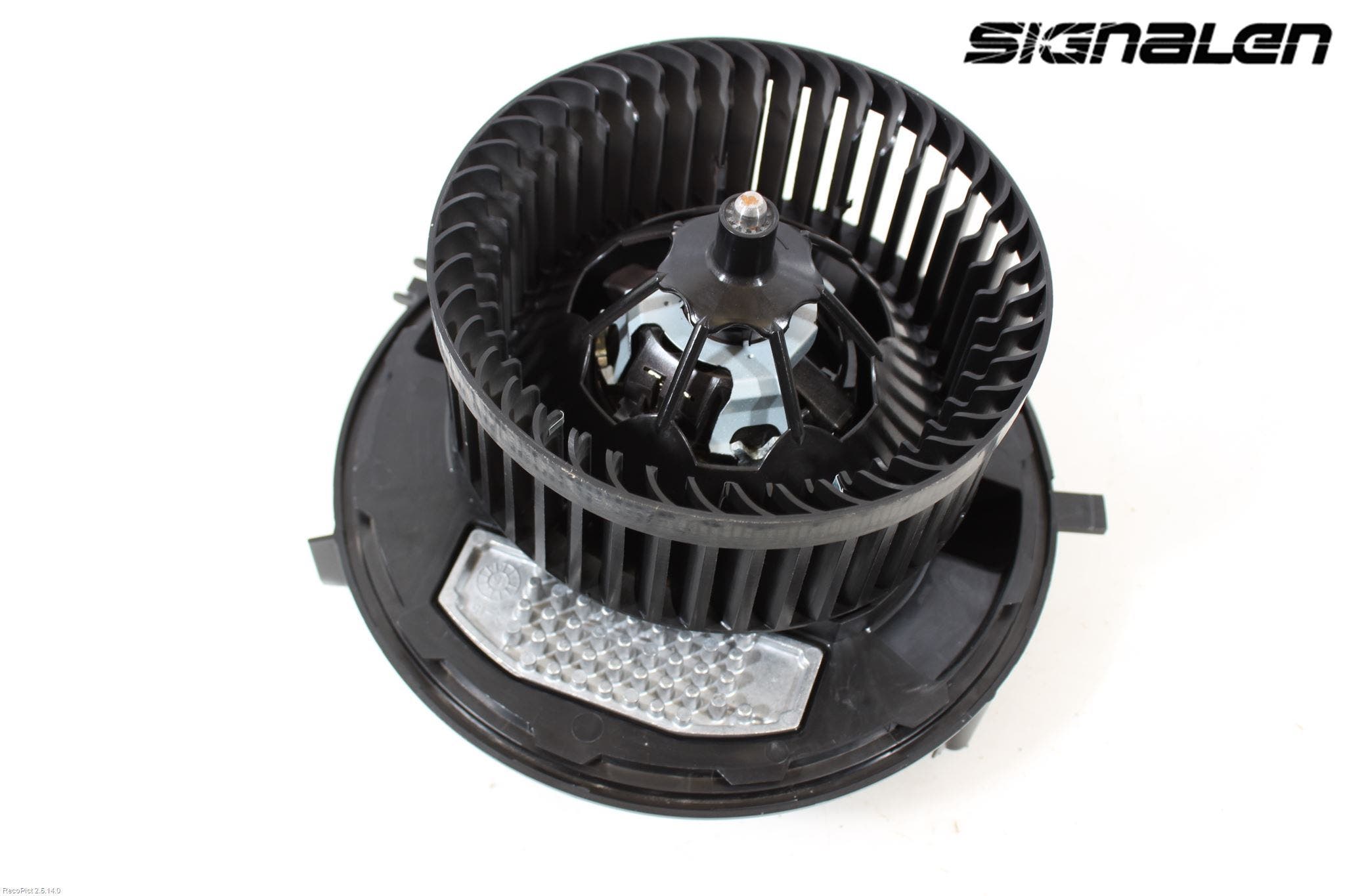 Volkswagen VW PASSAT 15-19 Värmefläkt