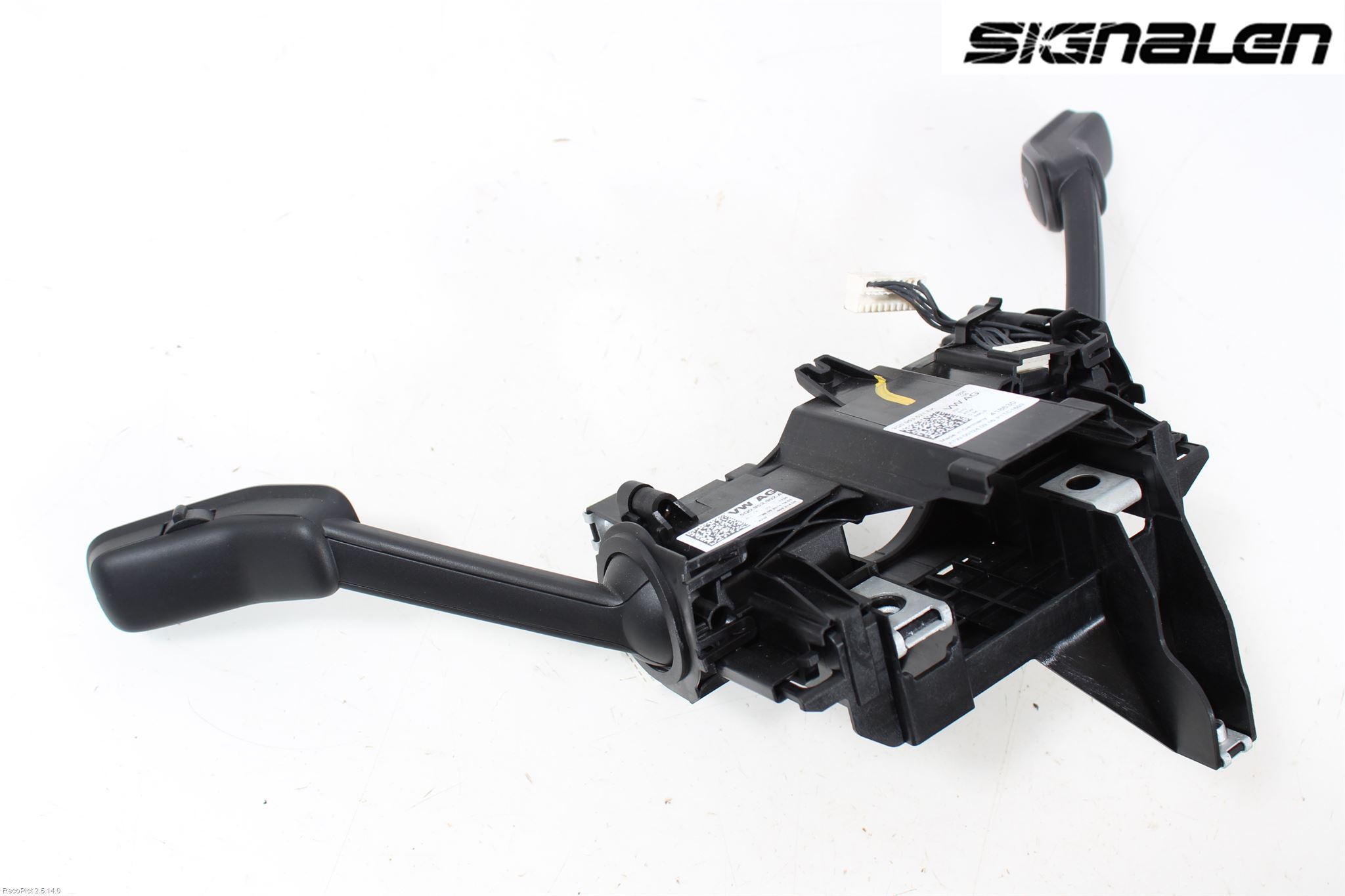 Volkswagen VW PASSAT 15-19 Spakcentral