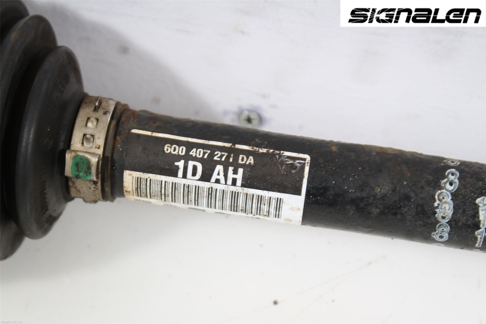 Skoda FABIA 07-14 Drivaxel Fram Vänster