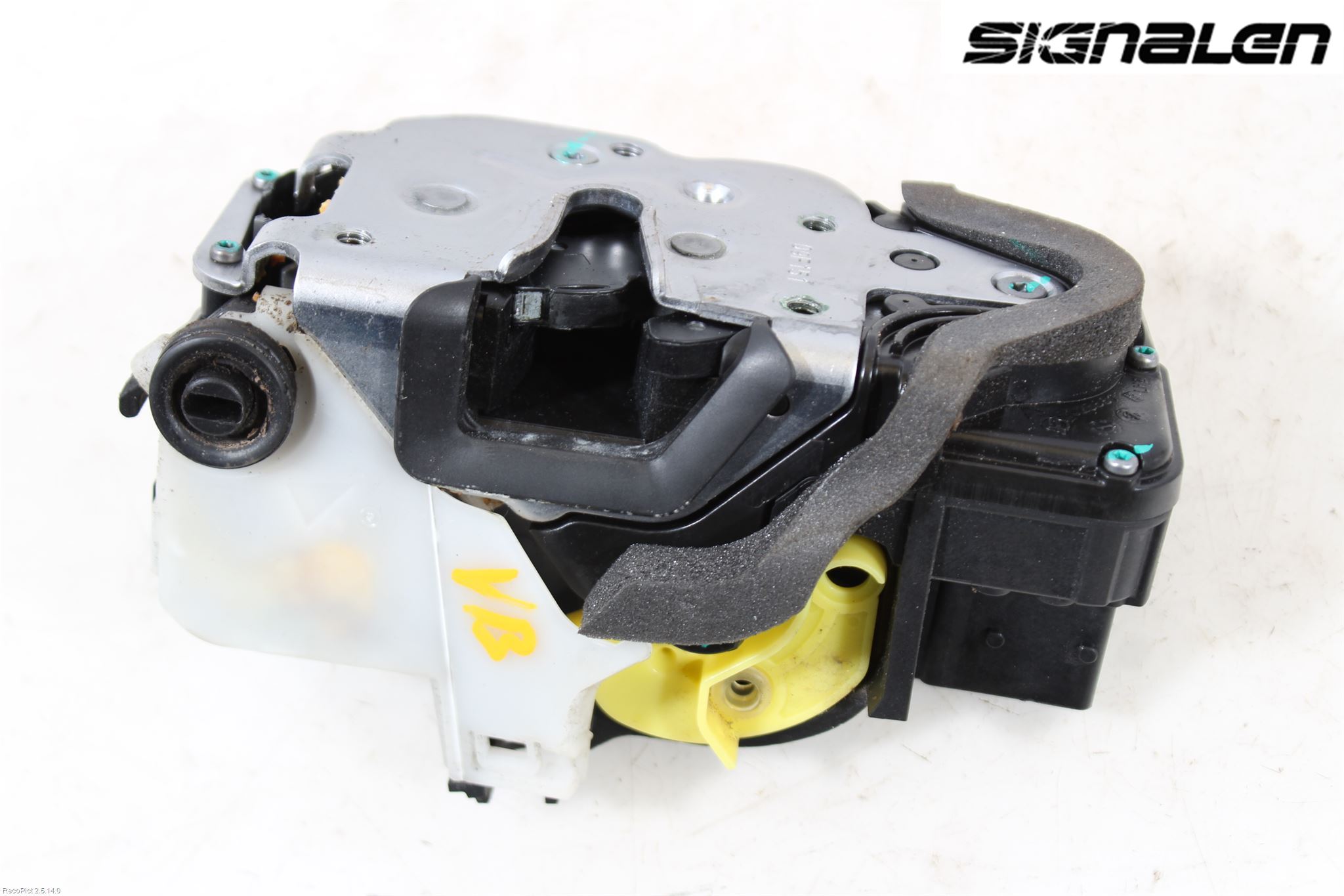 Opel INSIGNIA 09-16 Låskista-Dörrlås