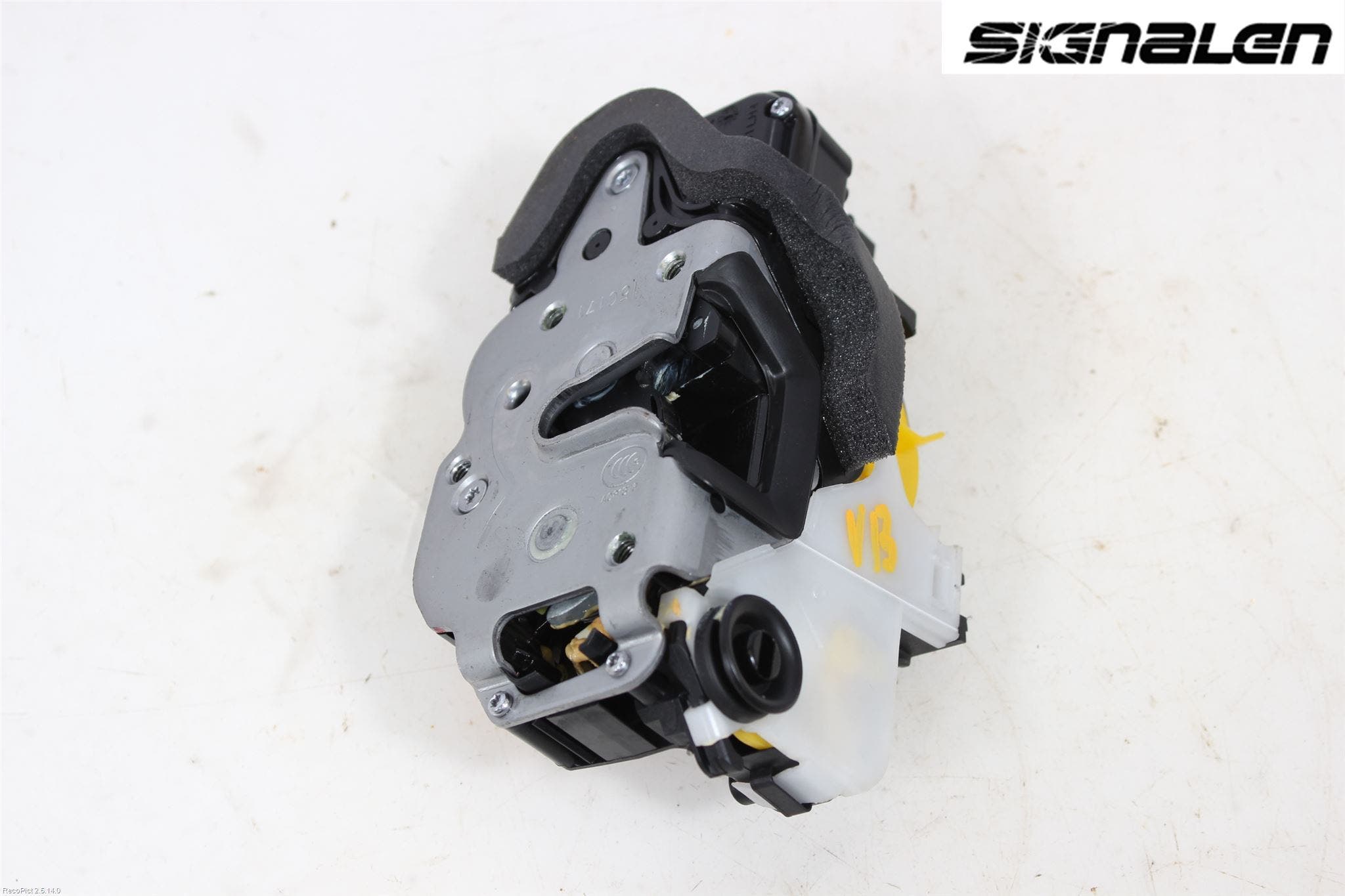 Opel INSIGNIA 09-16 Låskista-Dörrlås