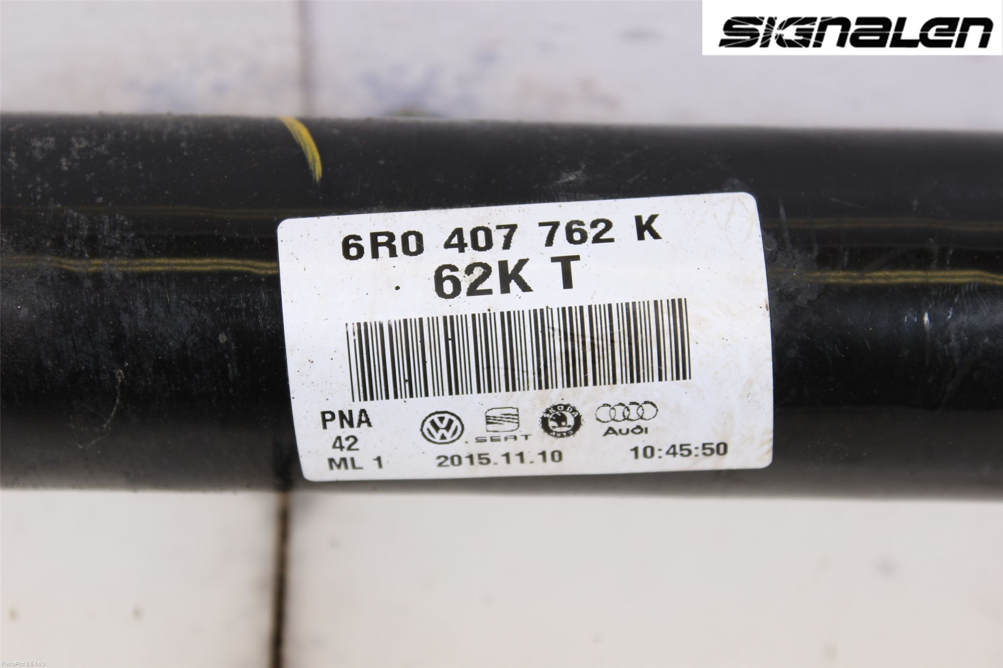 Volkswagen VW POLO 10-17 Drivaxel Fram Höger