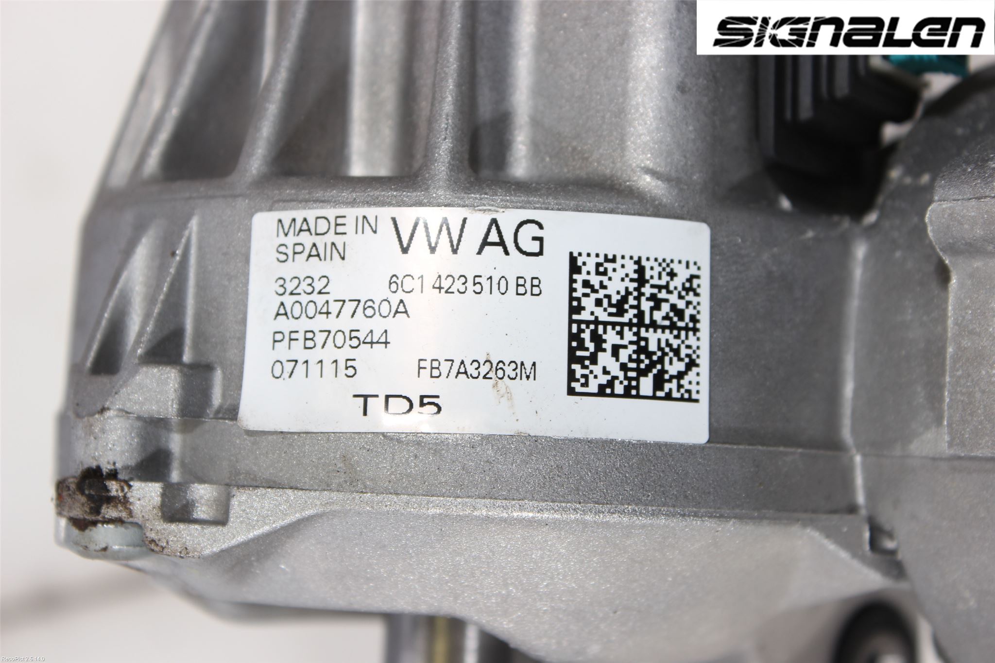 Volkswagen VW POLO 10-17 Rattaxelagg Med Inb Servo