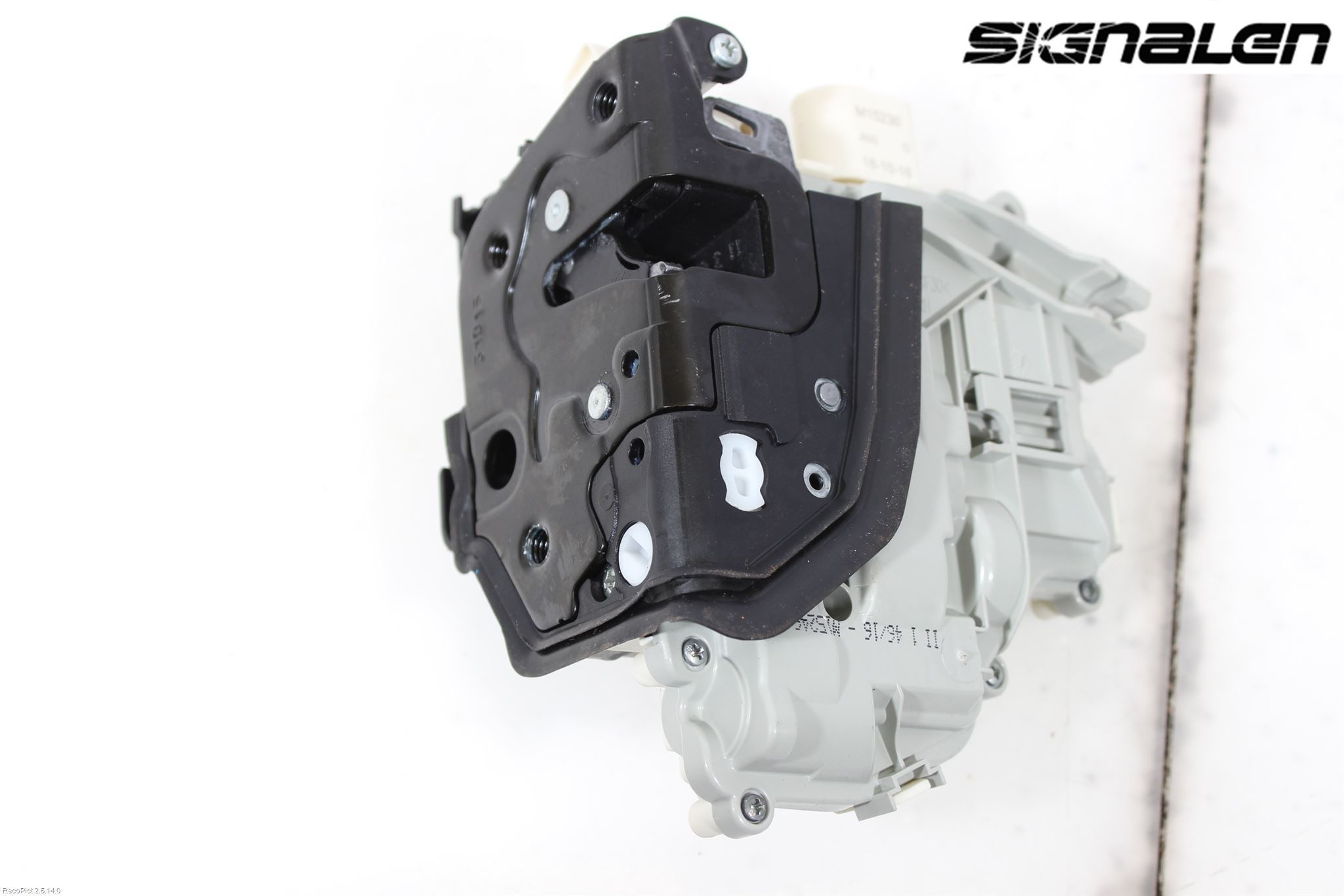 Audi A6 ALLROAD 12-18 Låskista-Dörrlås