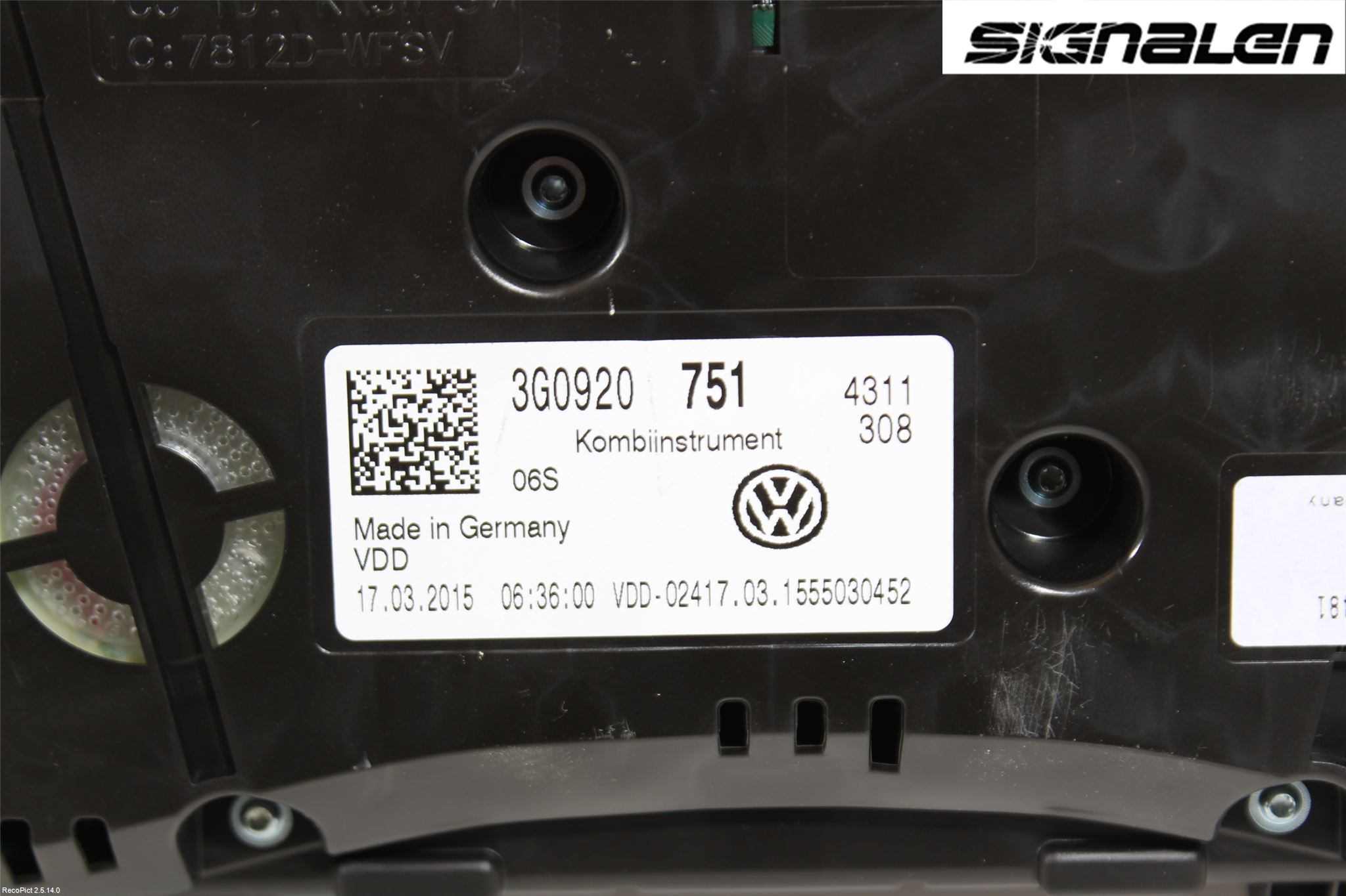 Volkswagen VW PASSAT 15-19 Instrument Komb