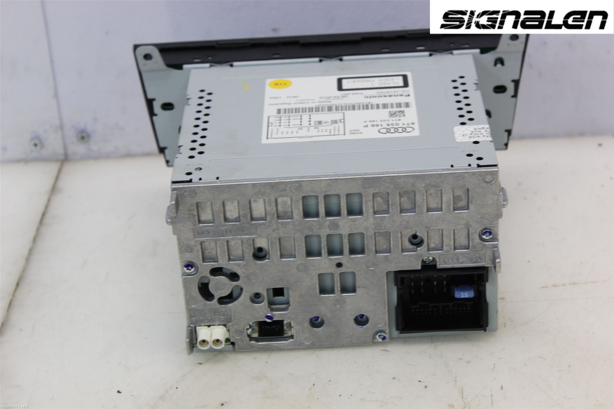 Audi A4/S4 08-11 Radio
