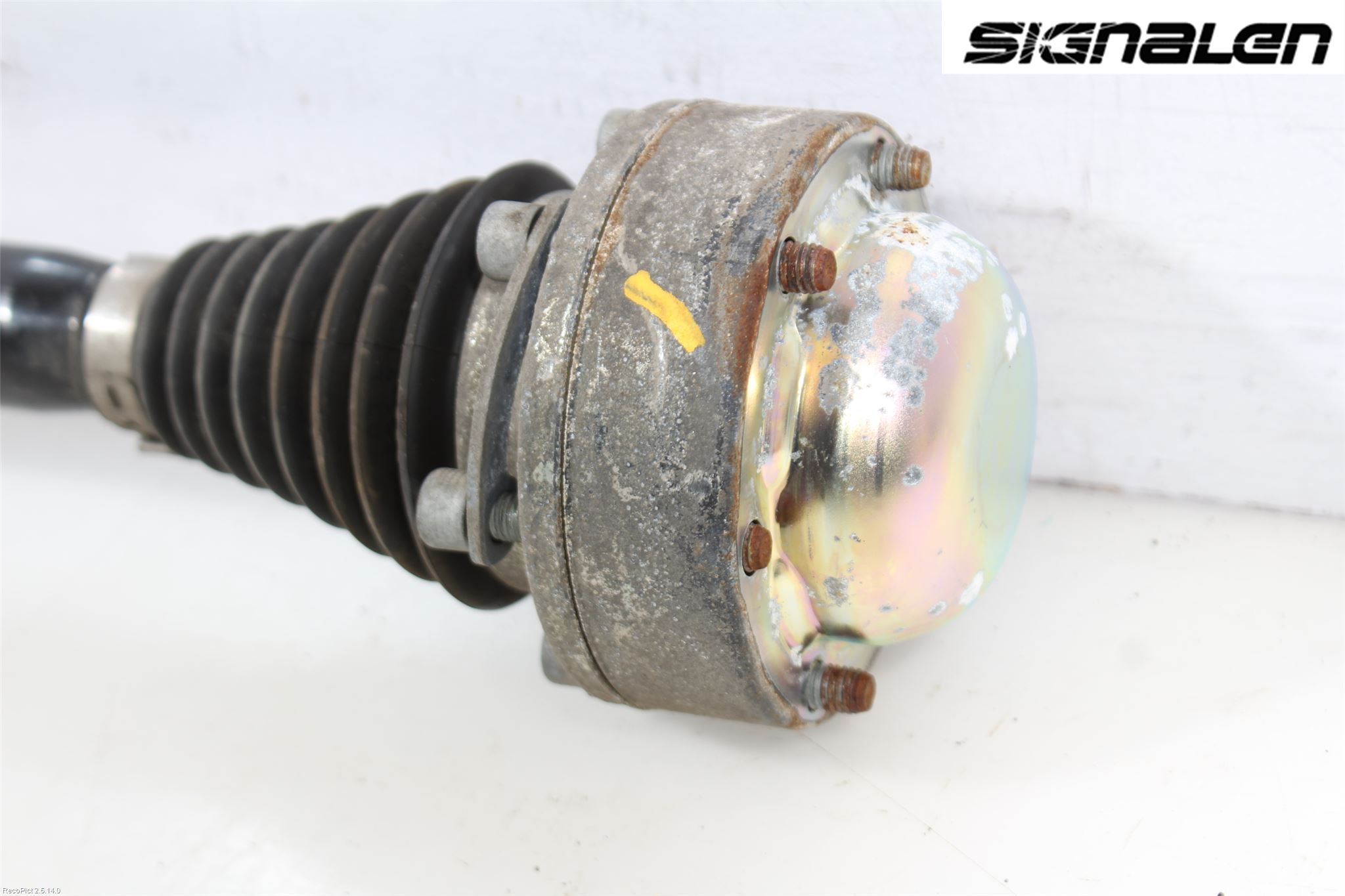 Audi A4/S4 B9 16-19 Drivaxel Bak Vänster