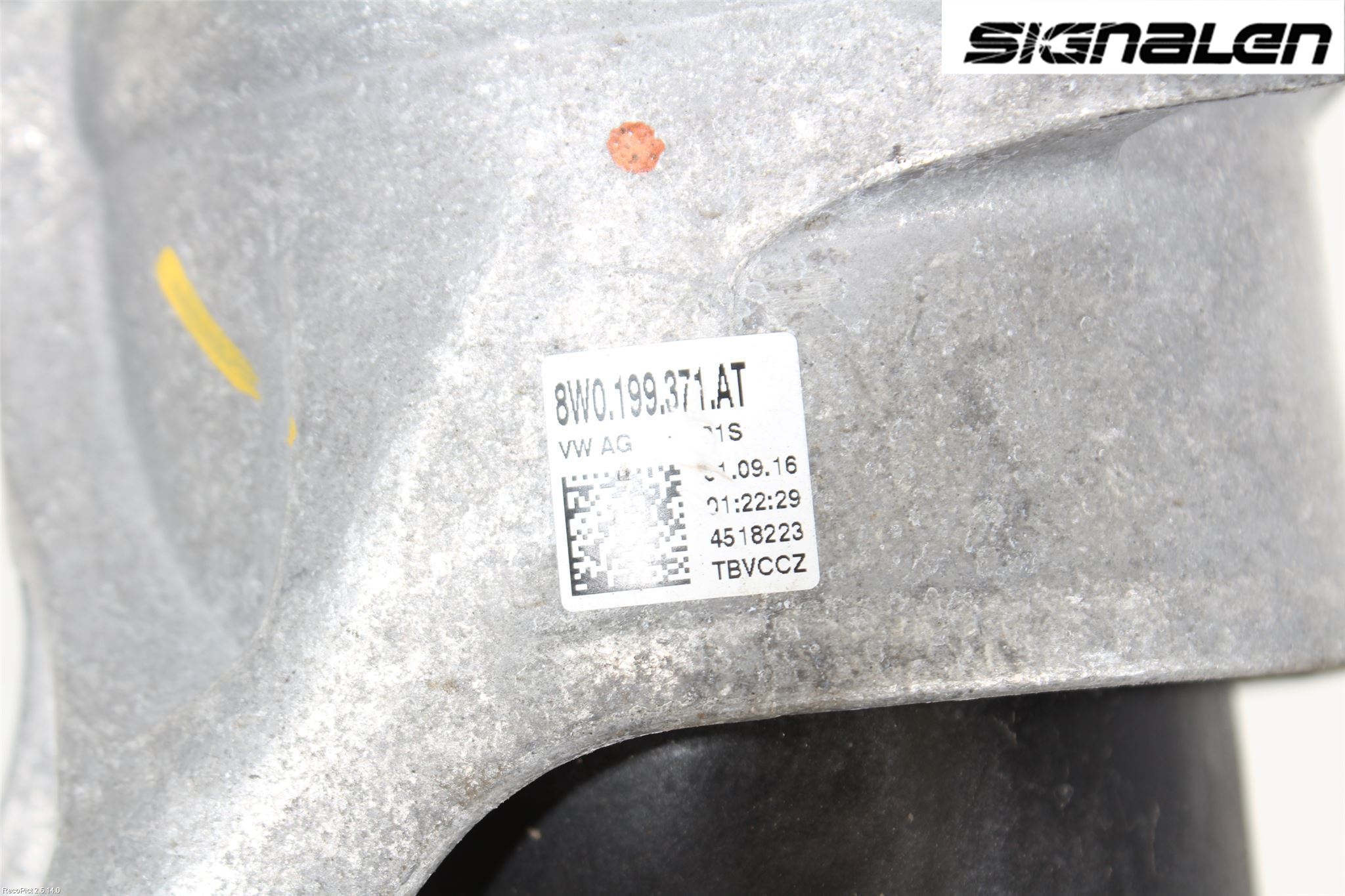 Audi A4/S4 B9 16-19 Motorkudde