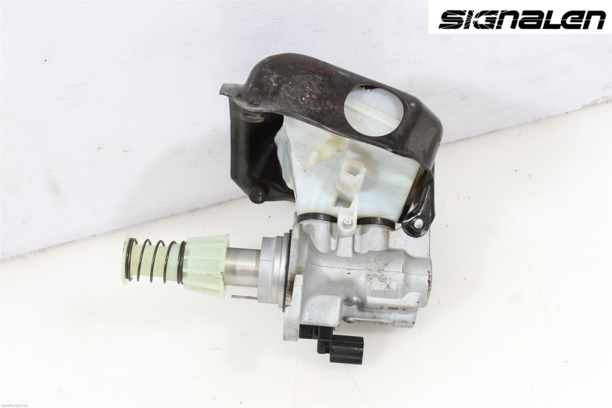 Audi A4/S4 B9 16-19 Broms Huvudcylinder