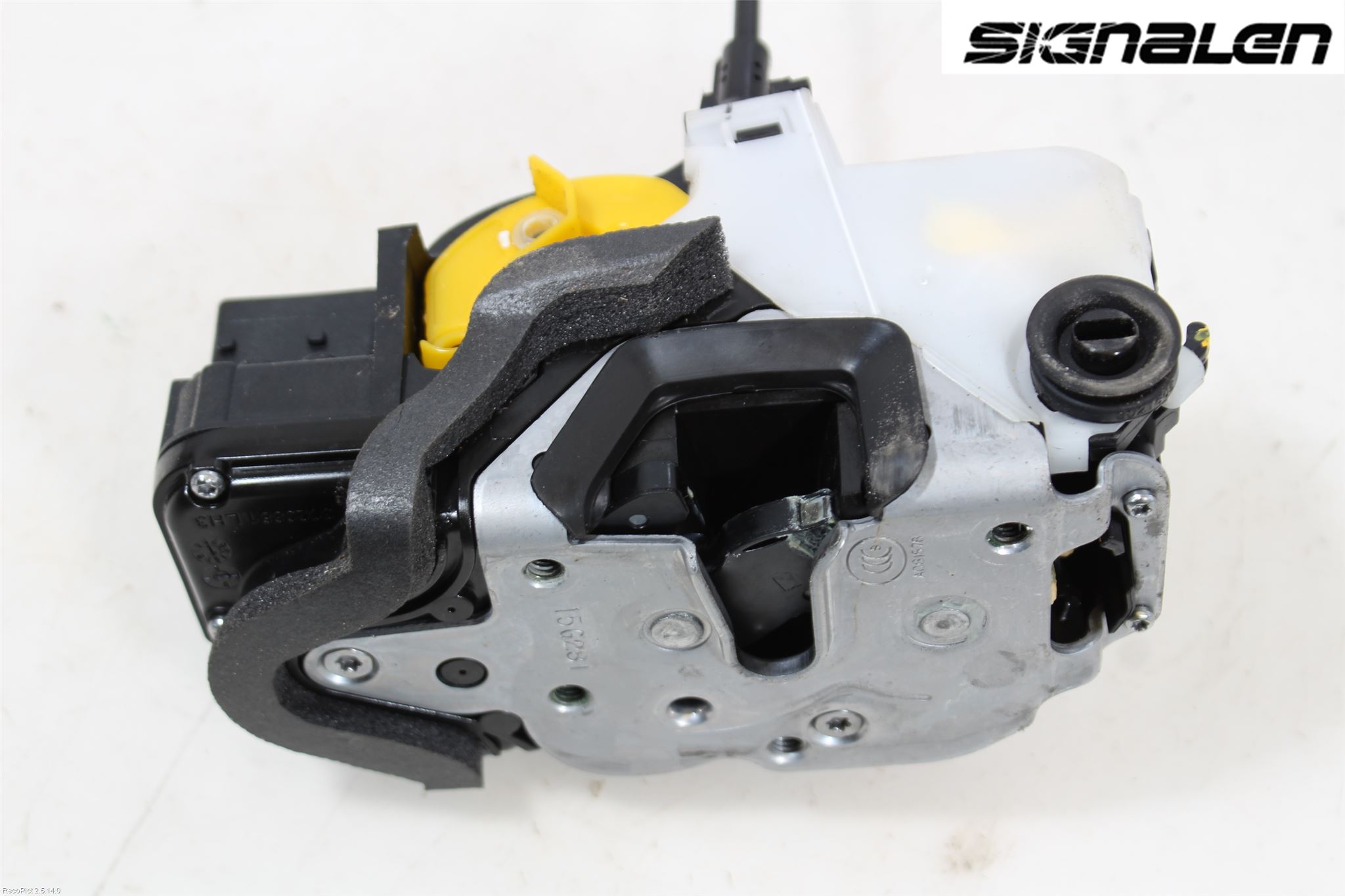 Opel ASTRA J 10-15 Låskista-Dörrlås