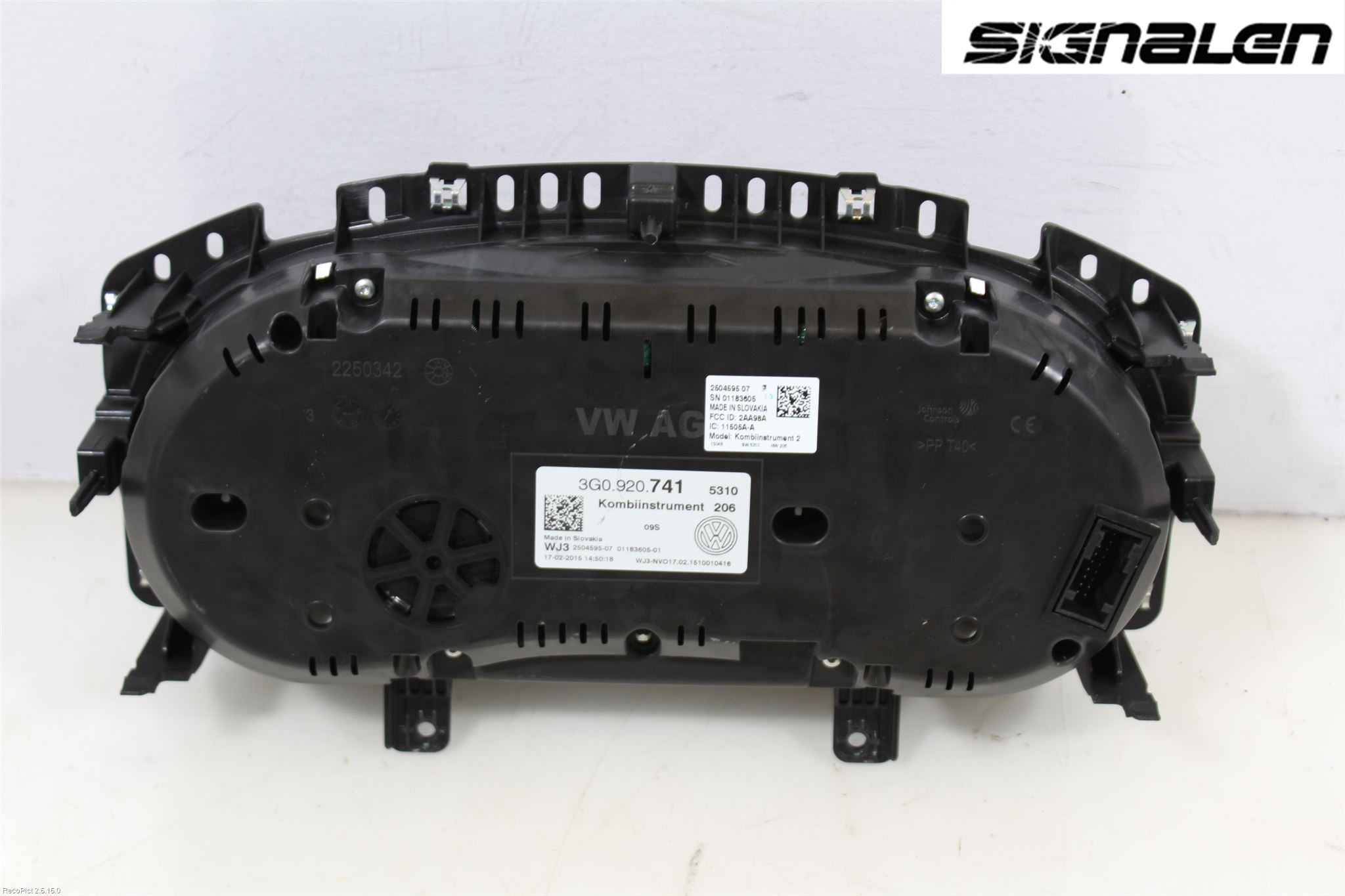 Volkswagen VW PASSAT 15-19 Instrument Komb