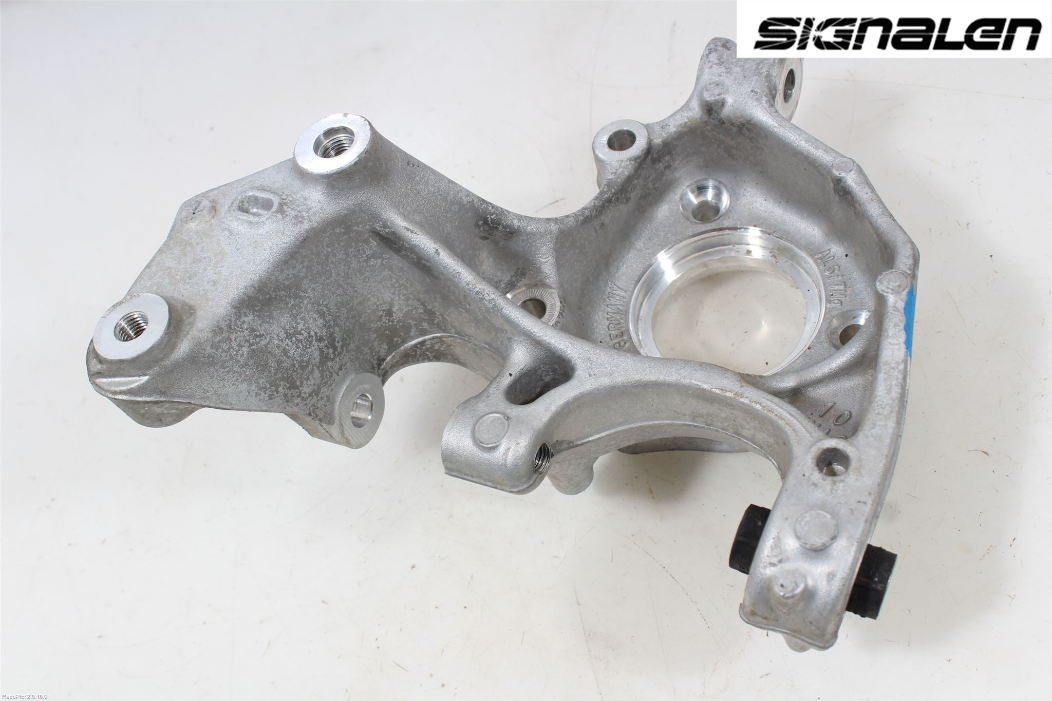 Skoda SUPERB 16-24 Hjullagerhus-Spindel Hö B