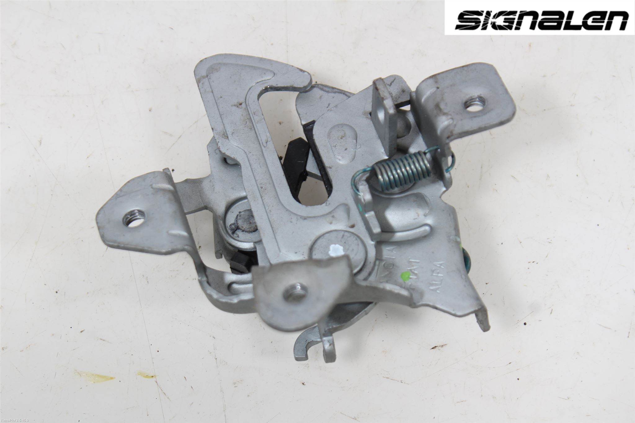 Fiat 500L 13-19 Huvlås