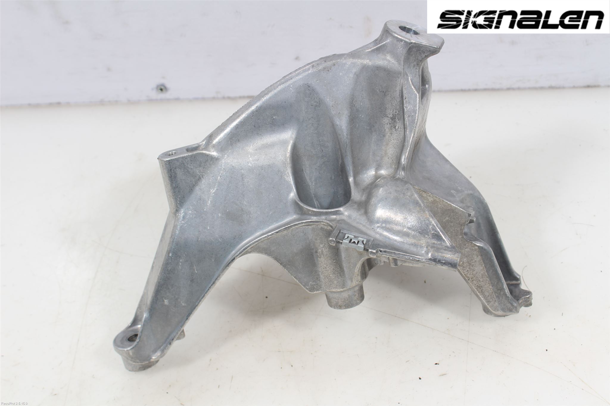 Audi Q5 09-16 Motorfäste