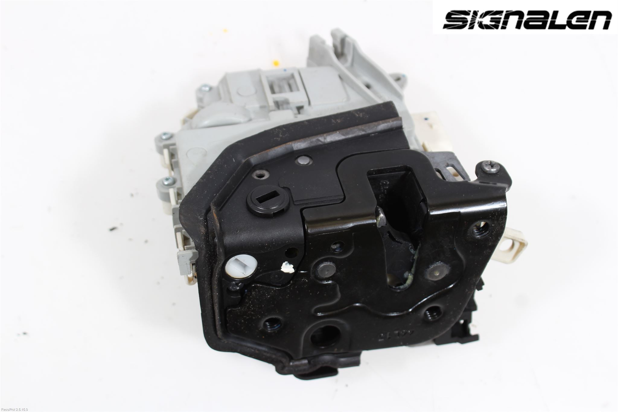 Audi A4 12-15 Låskista-Dörrlås