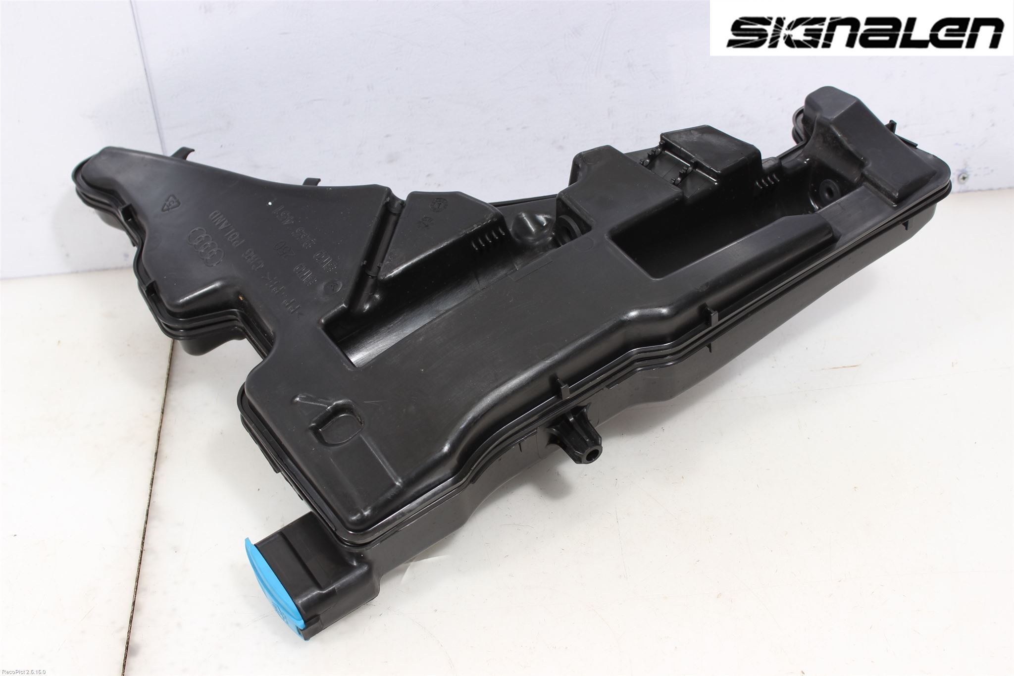 Audi A4/S4 B9 16-19 Spolartank Vindruta-Strål