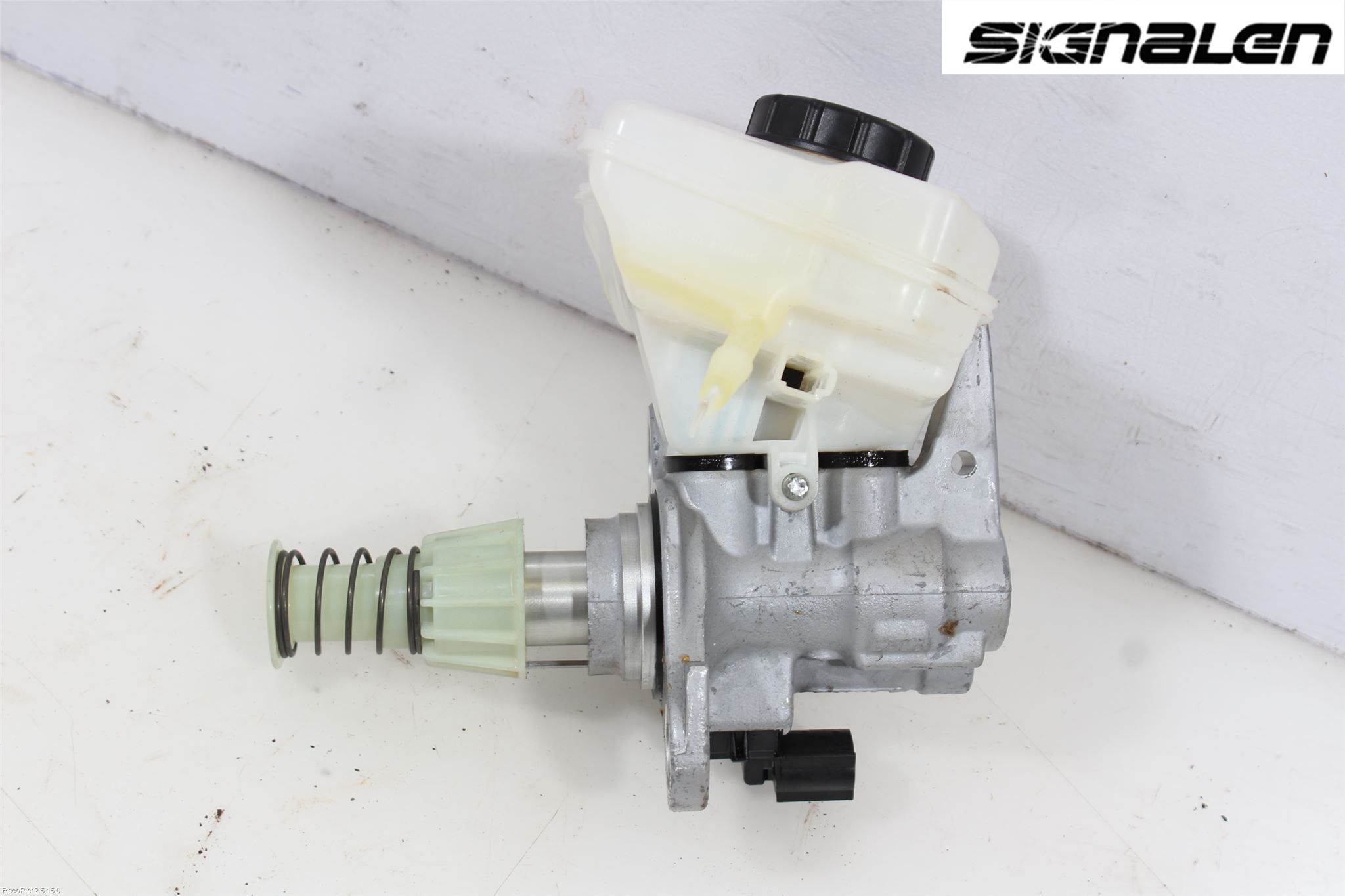 Audi A4/S4 B9 16-19 Broms Huvudcylinder