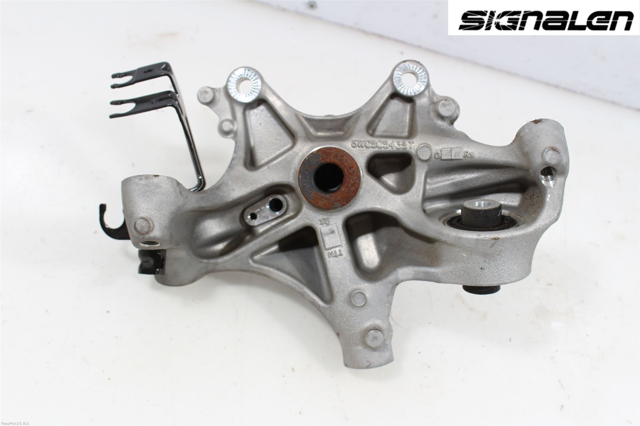 Audi A4/S4 B9 16-19 Hjullagerhus-Spindel Vä B