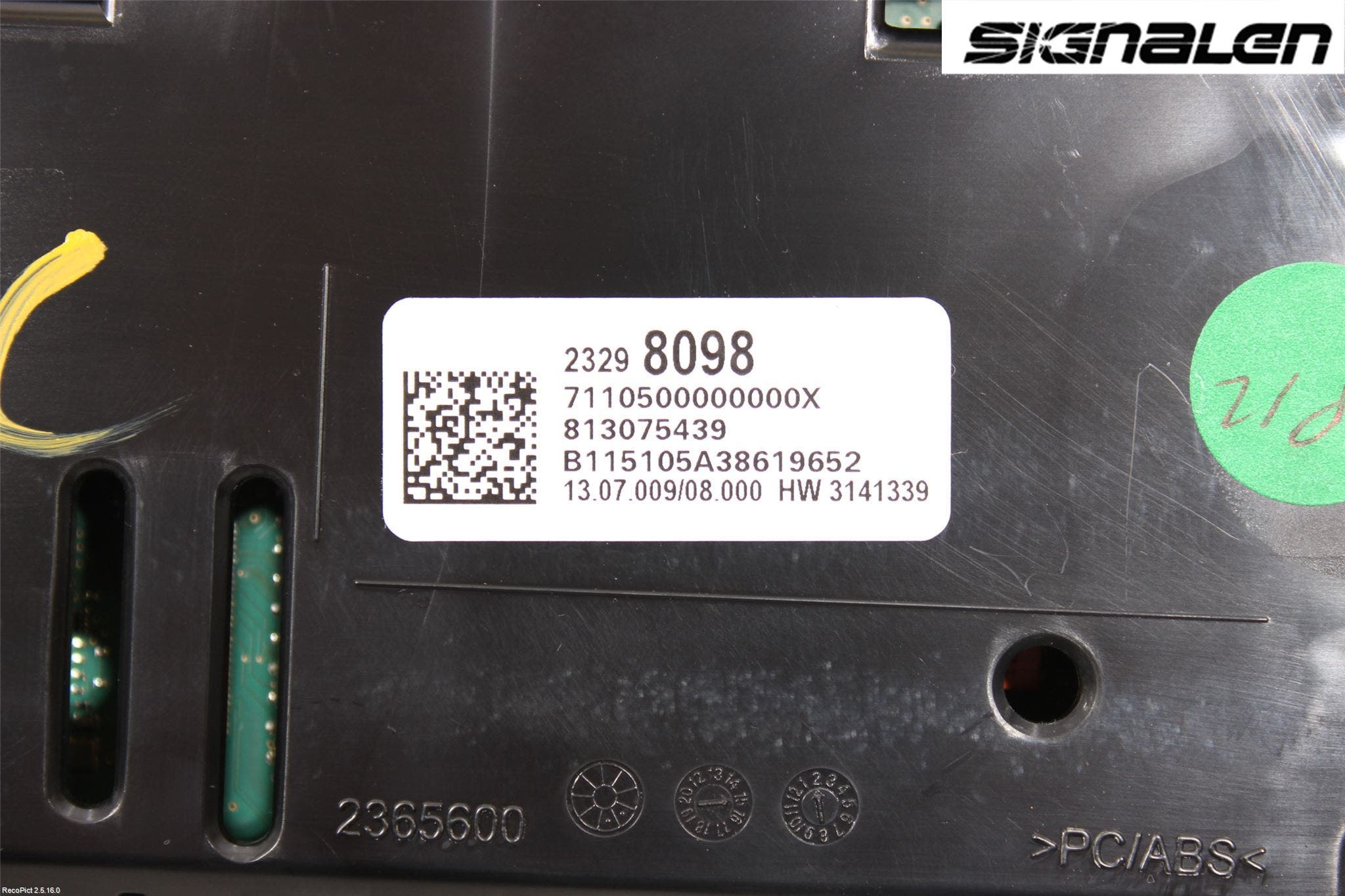 Opel INSIGNIA 09-16 Instrument Komb