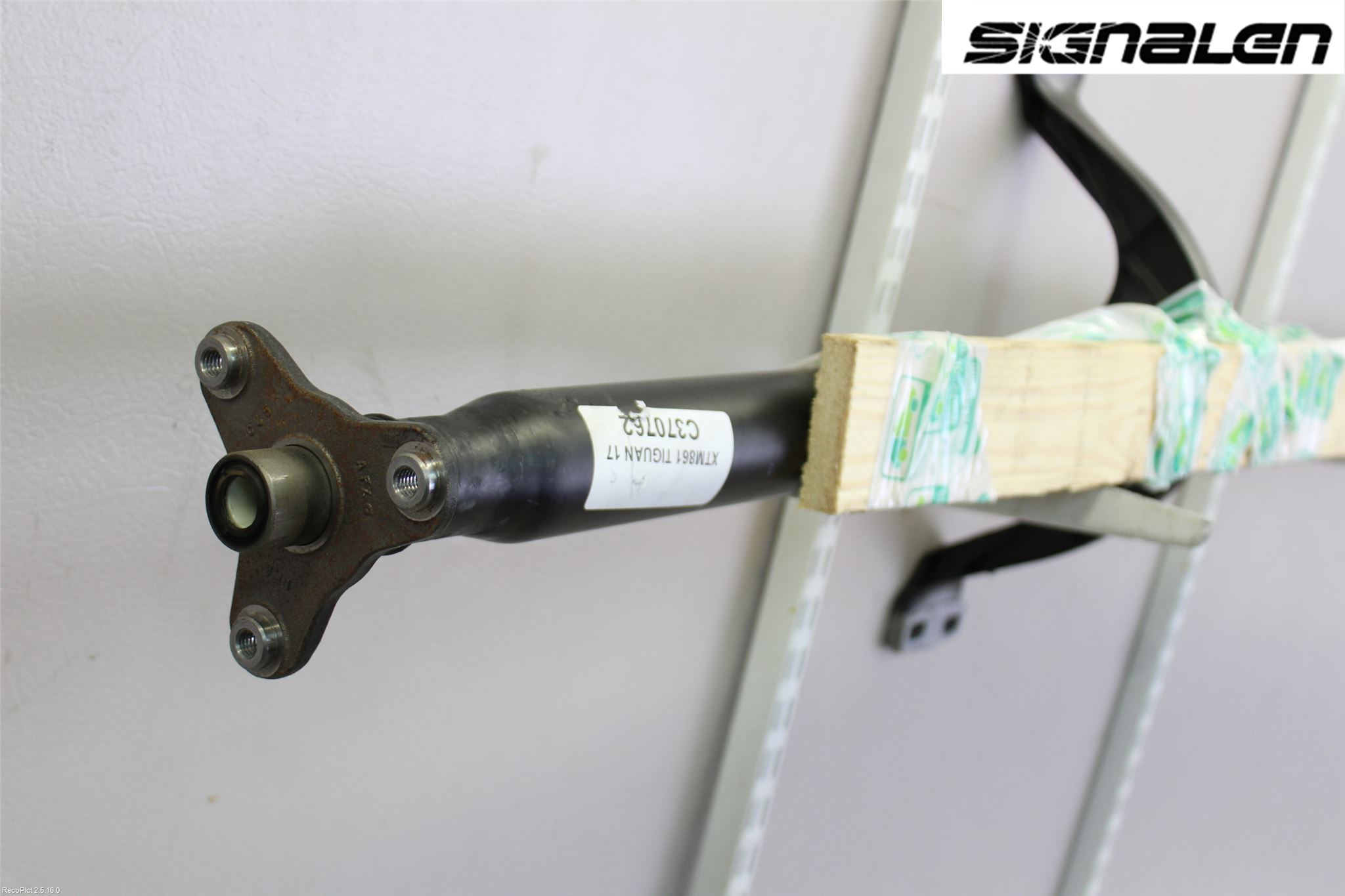 Volkswagen VW TIGUAN 16-24 Mellanaxel Komp