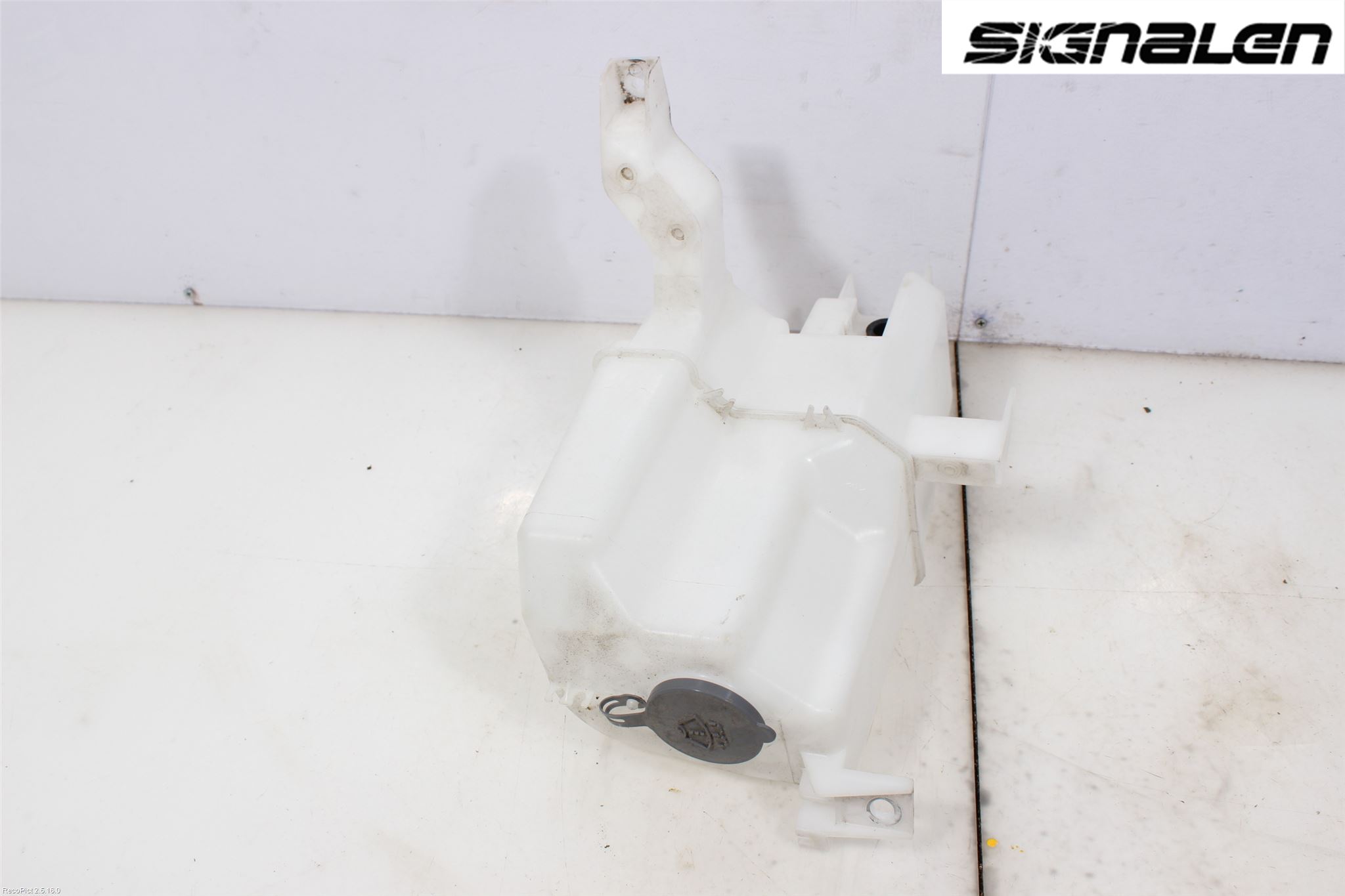 Nissan NV200/NV200 COMBI Spolartank Vindruta