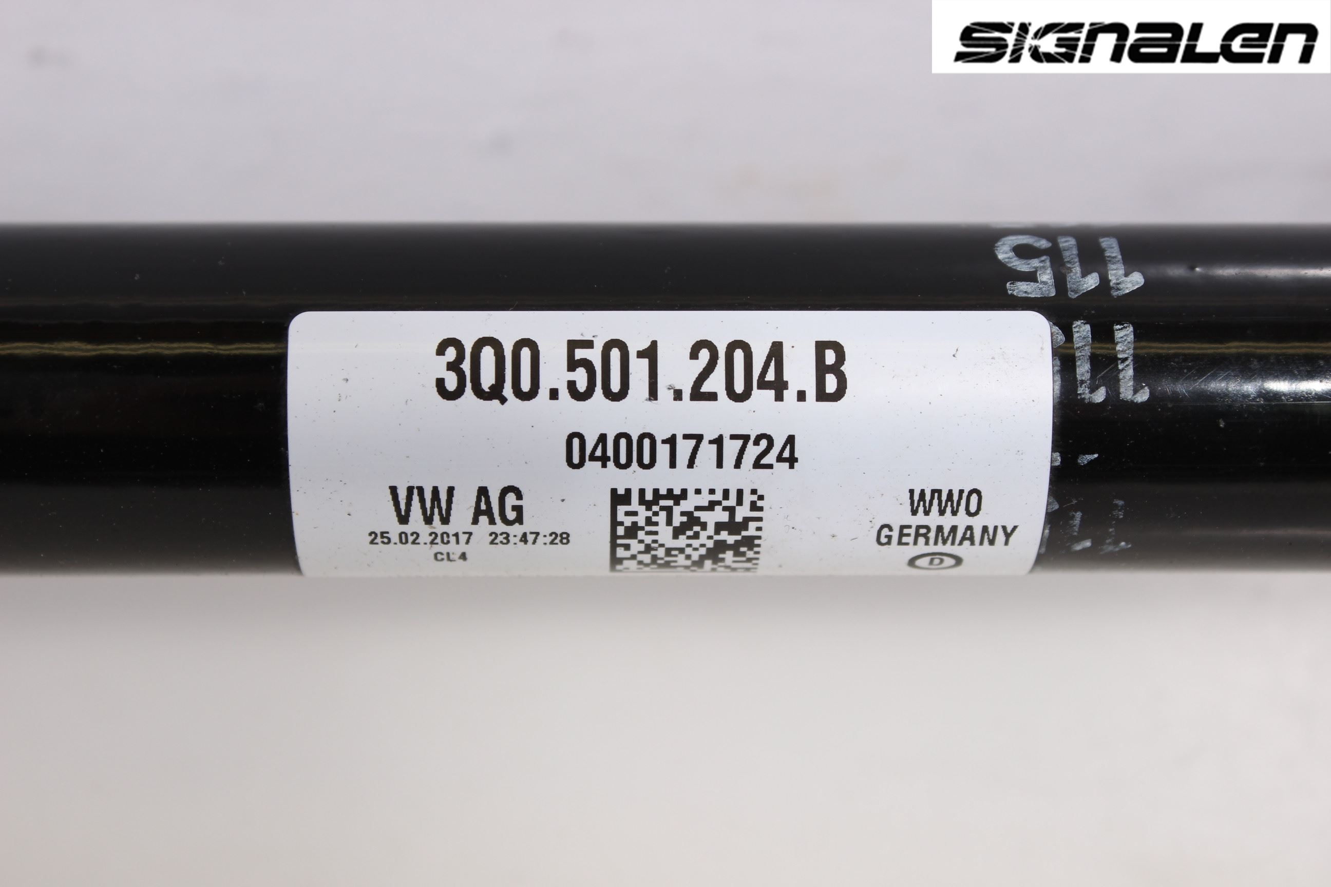 Volkswagen VW TIGUAN 16-24 Drivaxel Bak Höger