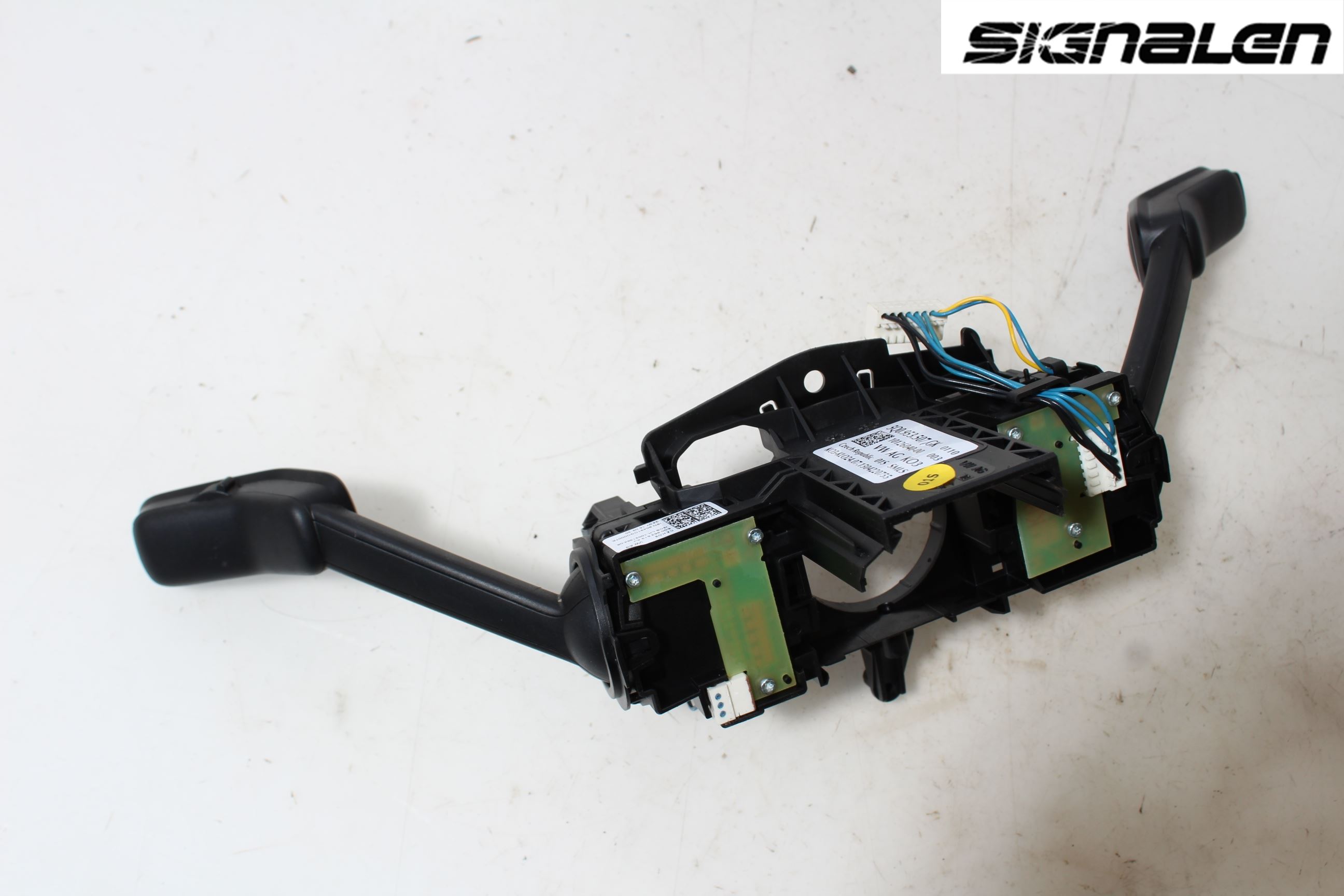 Volkswagen VW GOLF / E-GOLF VII 13-20 Spakcentral