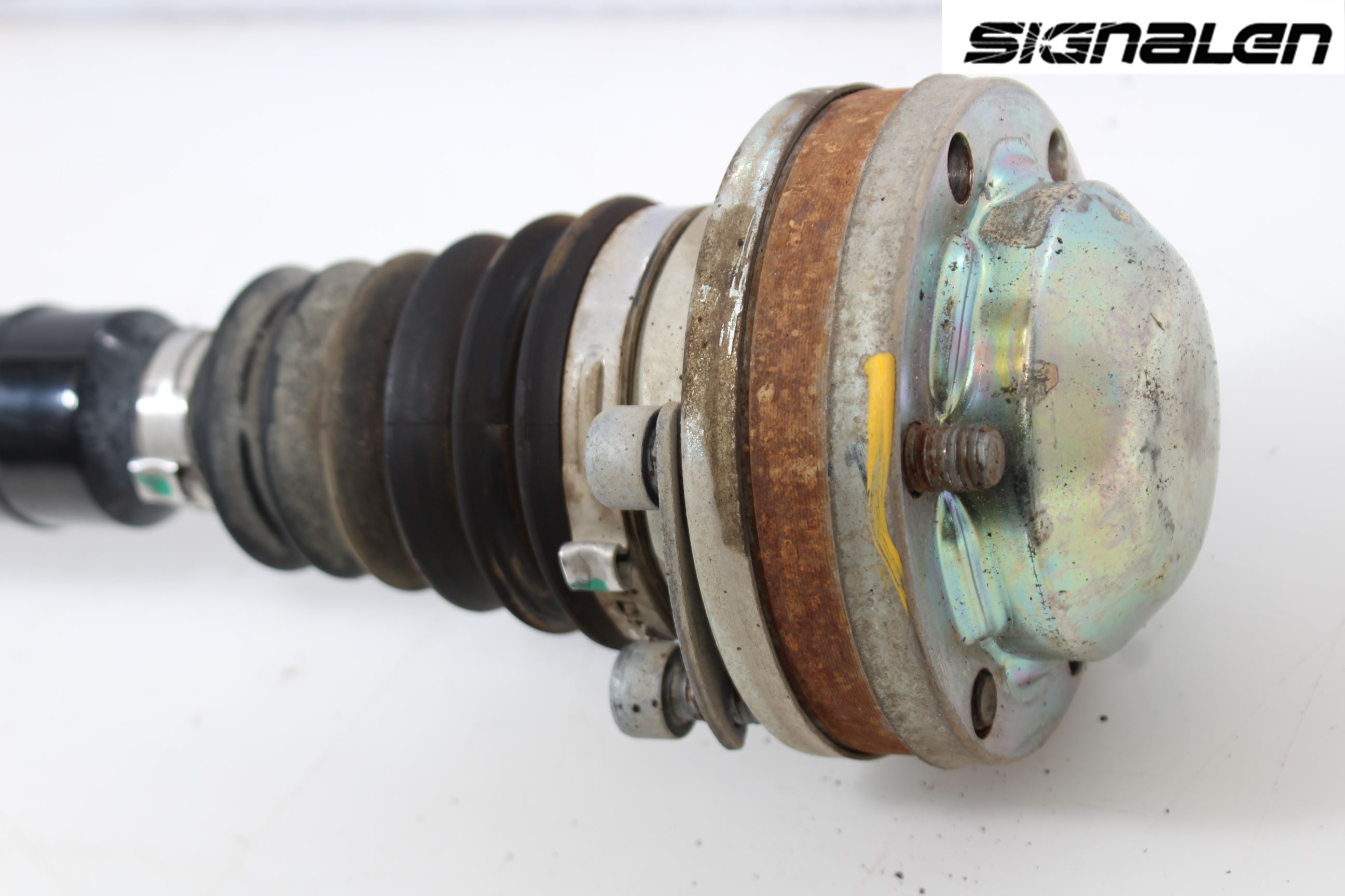 Skoda YETI Drivaxel Fram Höger