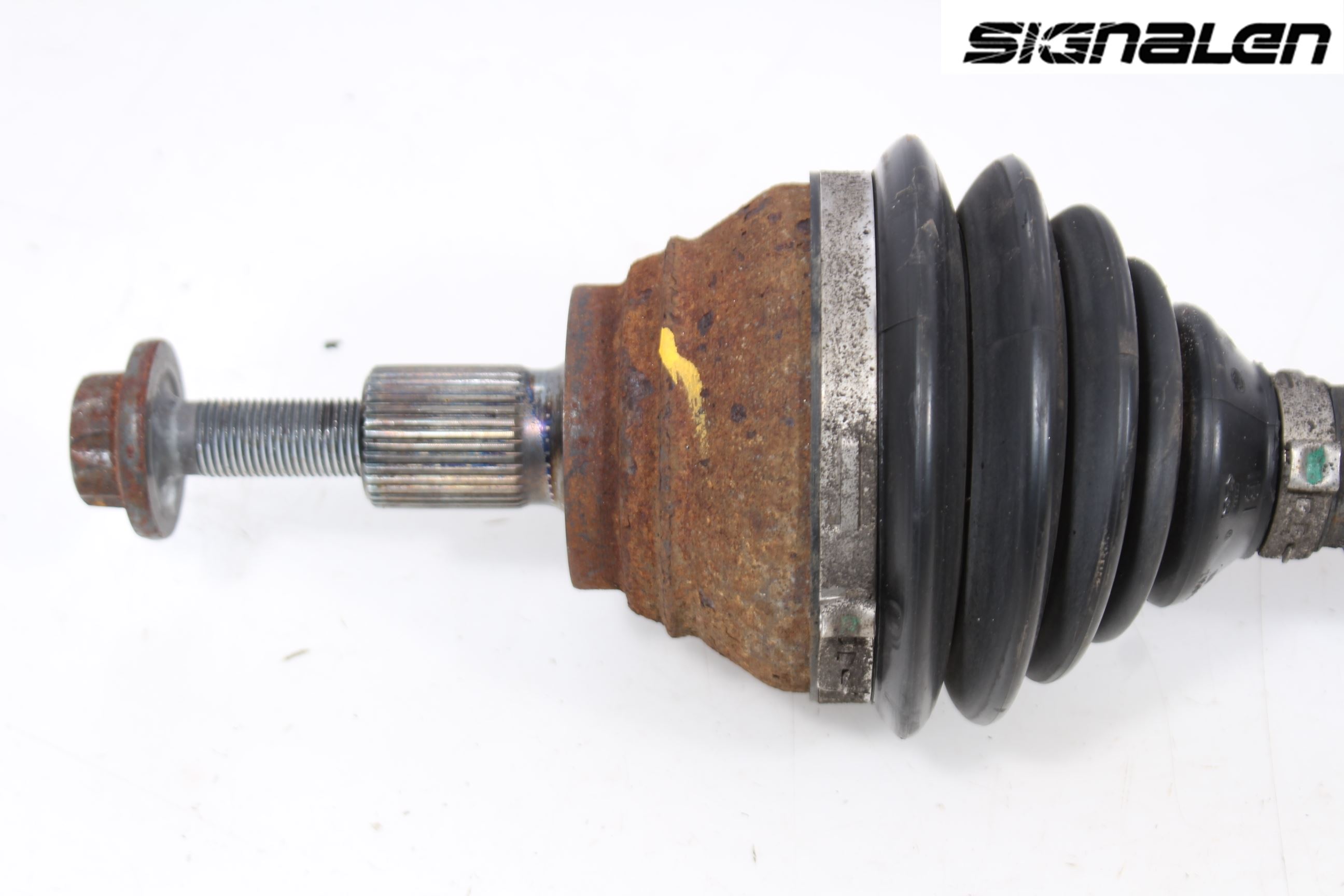 Skoda YETI Drivaxel Fram Höger