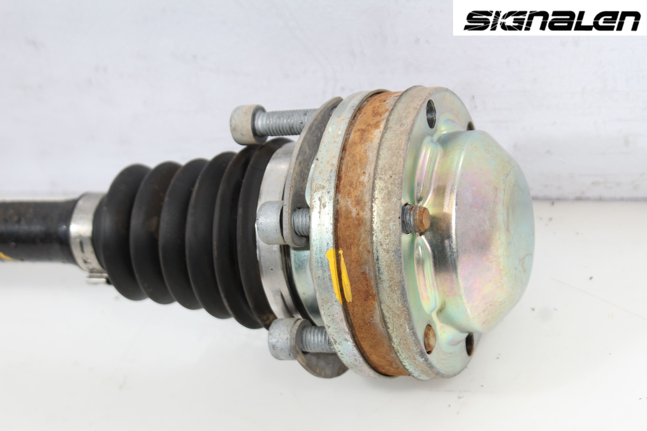 Skoda YETI Drivaxel Fram Vänster