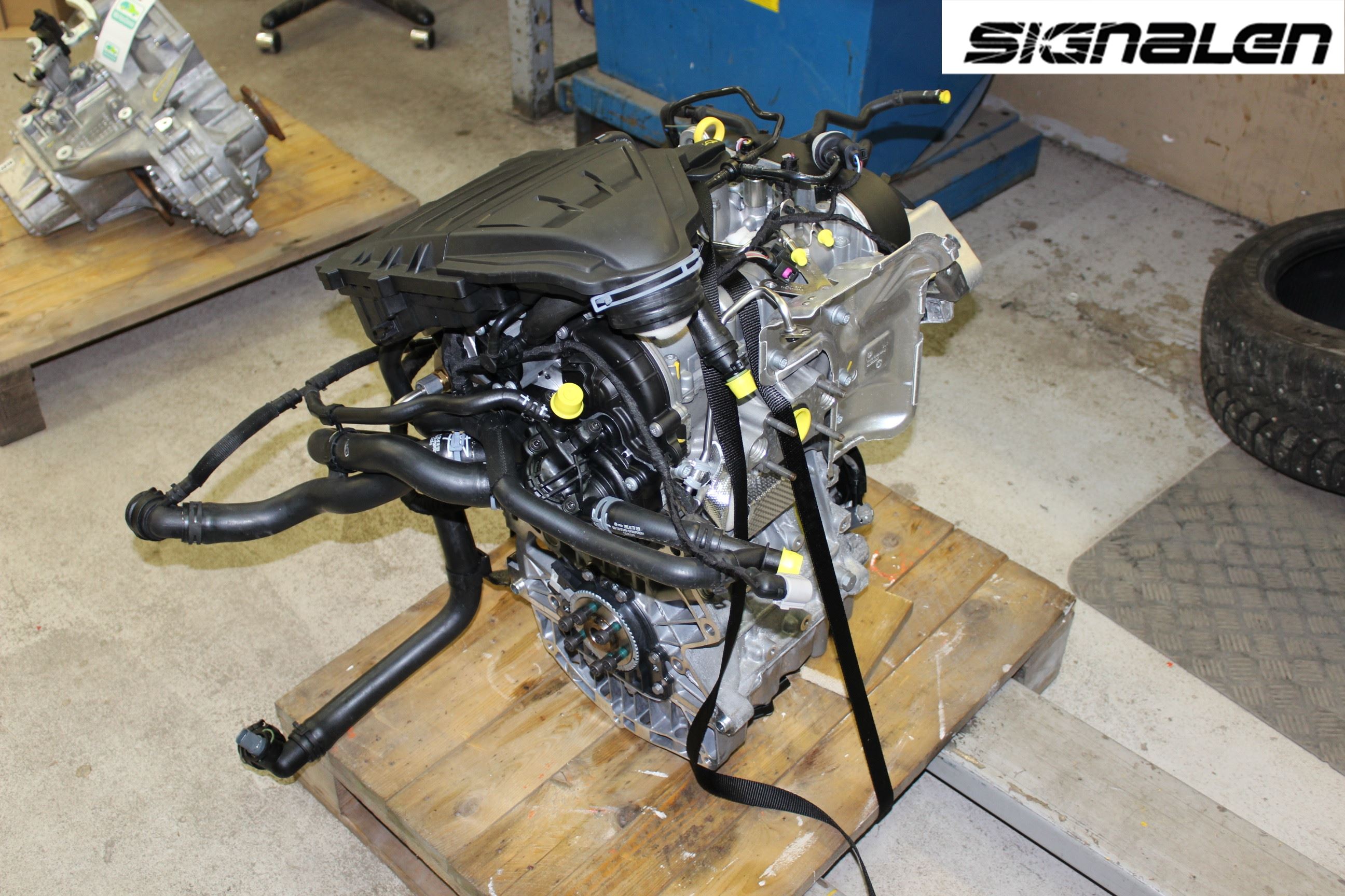 Volkswagen VW GOLF SPORTSVAN 15-20 Motor Bensin