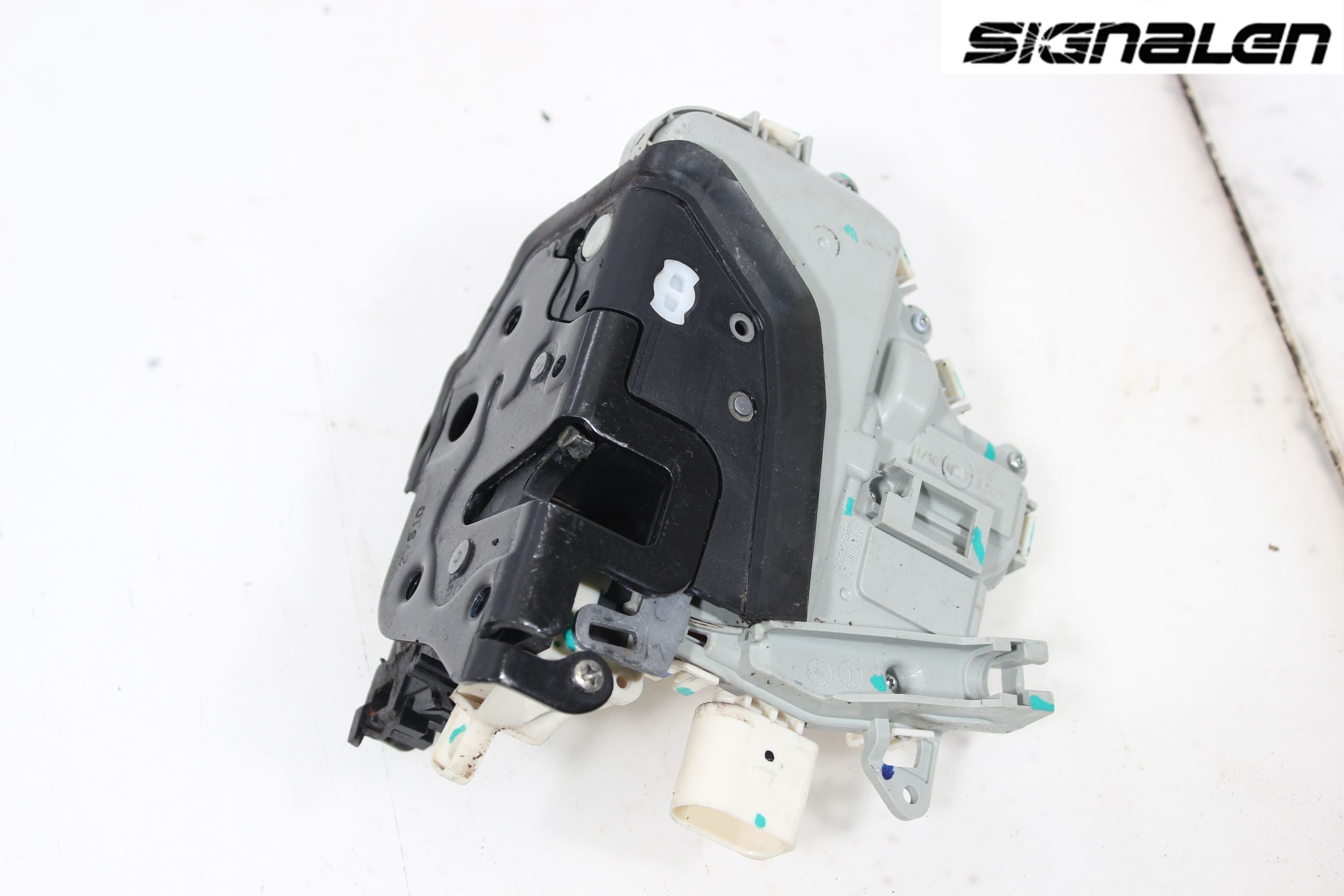 Audi Q5 09-16 Låskista-Dörrlås