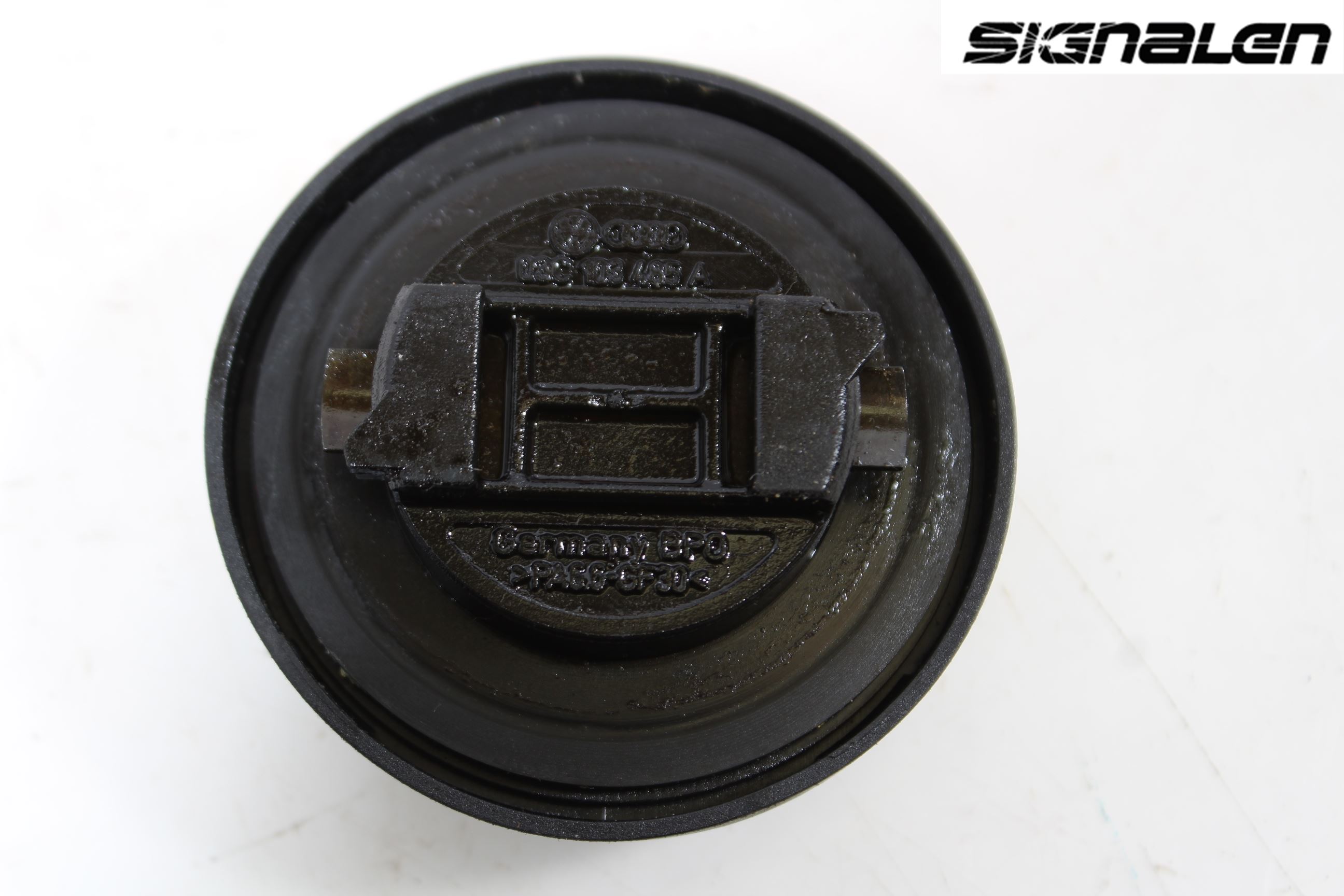 Volkswagen VW PASSAT 05-11 Olja Påfyllningslock