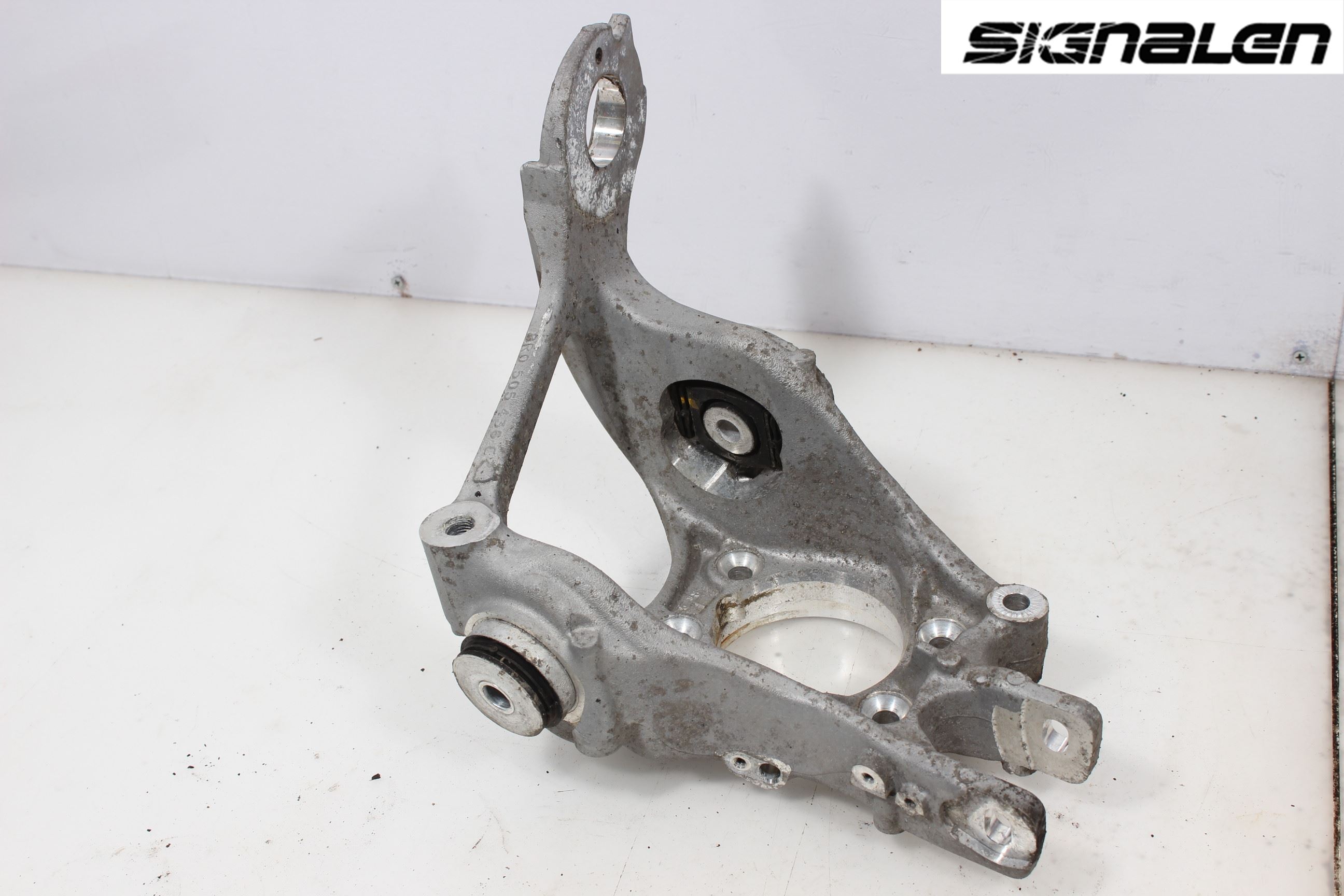 Audi Q5 09-16 Hjullagerhus-Spindel Hö B