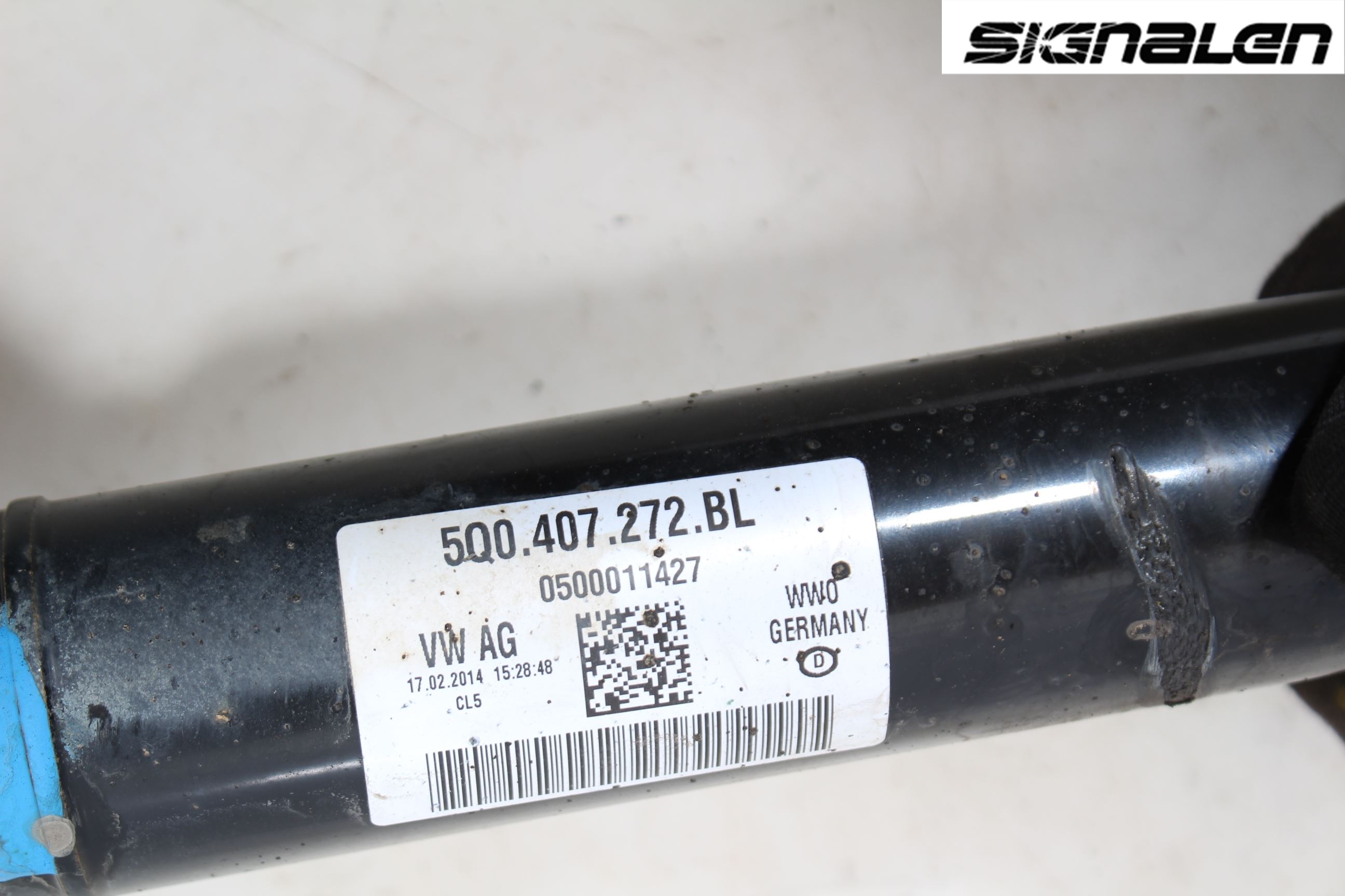 Volkswagen VW CADDY 11-15 Drivaxel Fram Höger